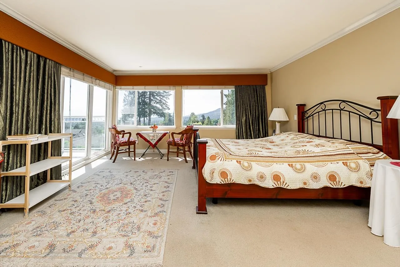 180 W Osborne Road