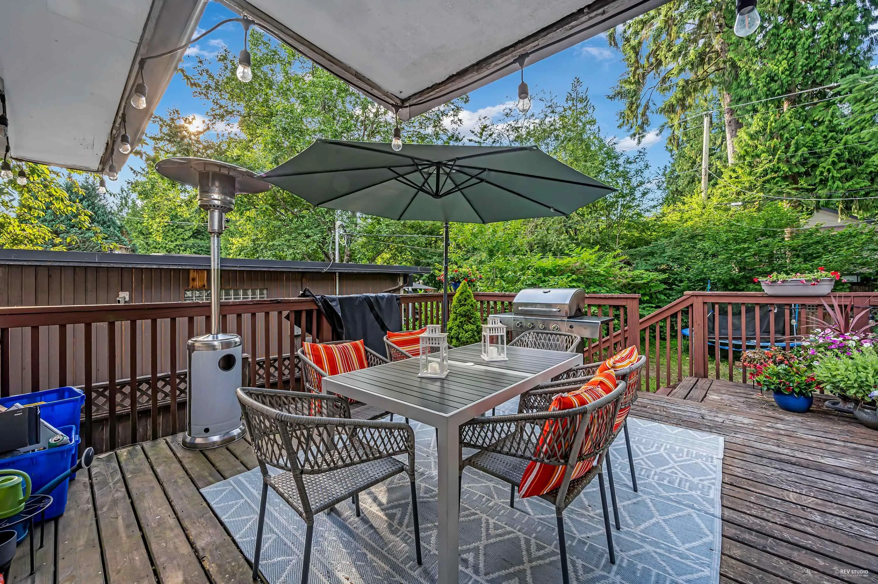 1052 Montroyal Boulevard