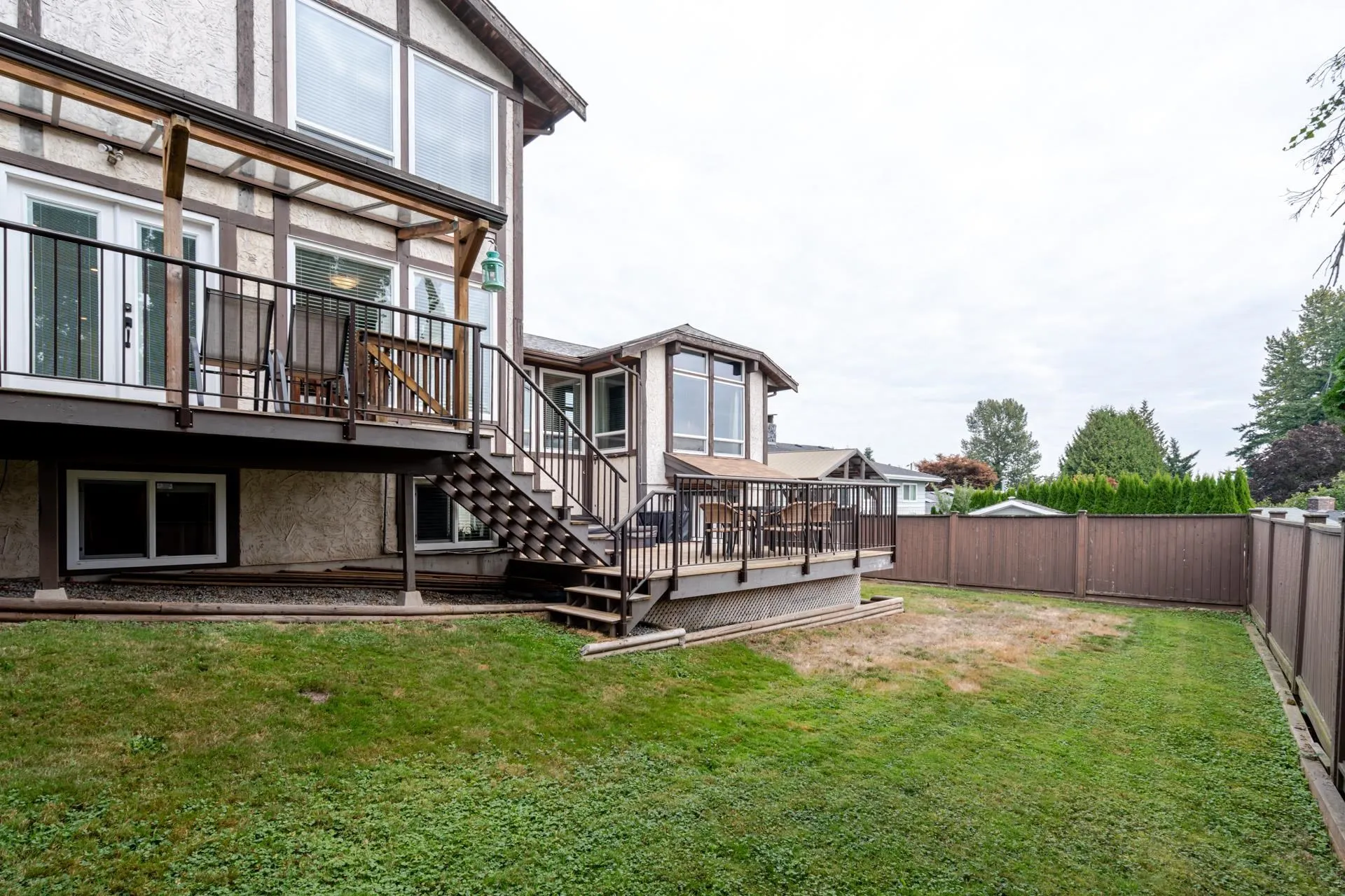 31552 Sunnyside Crescent