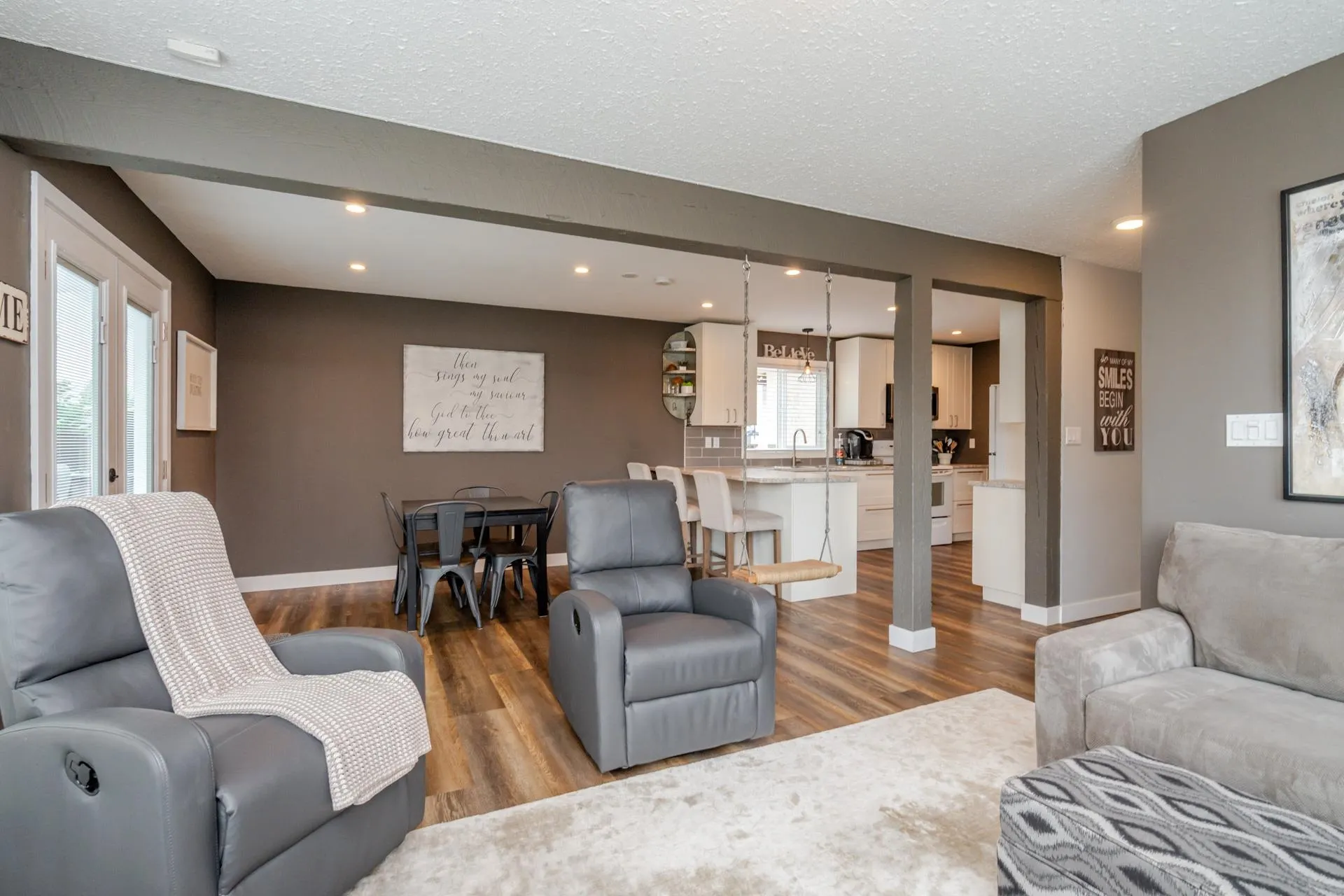 31552 Sunnyside Crescent