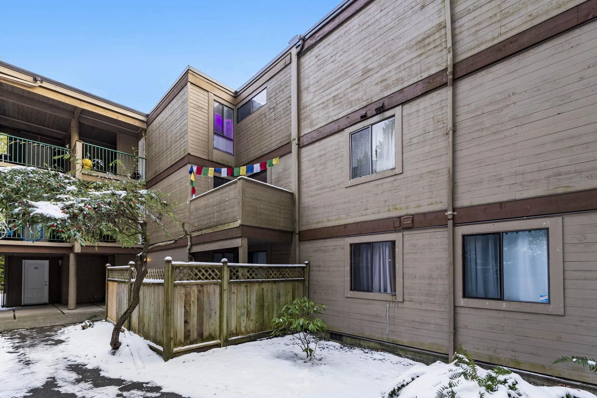 102 9152 Saturna Drive