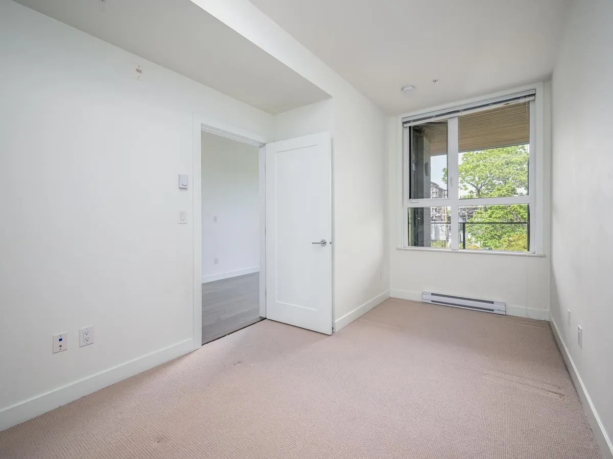 310 5325 West Boulevard