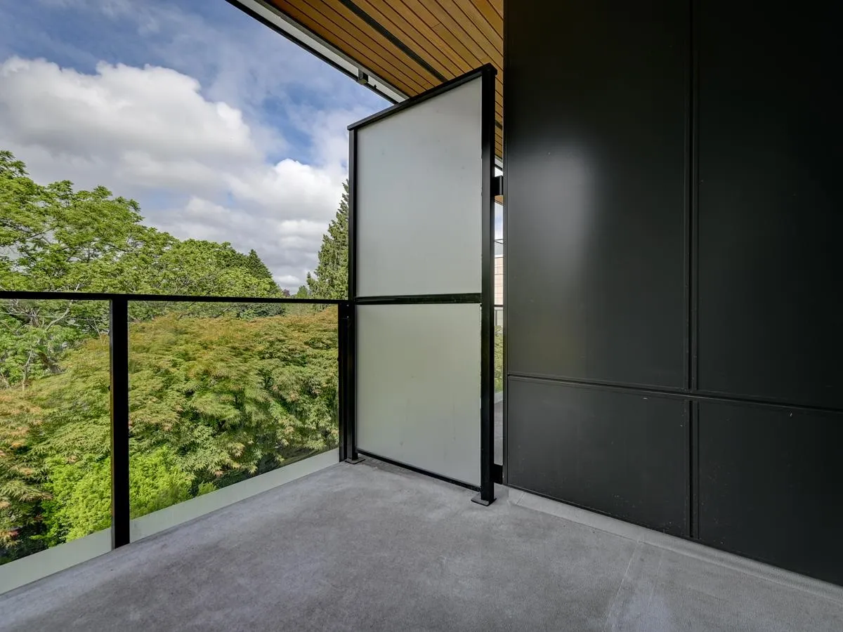 310 5325 West Boulevard