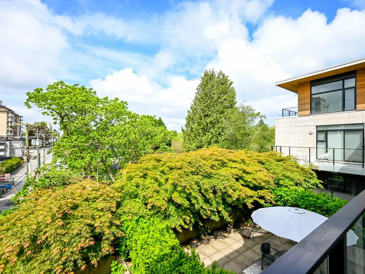 310 5325 West Boulevard