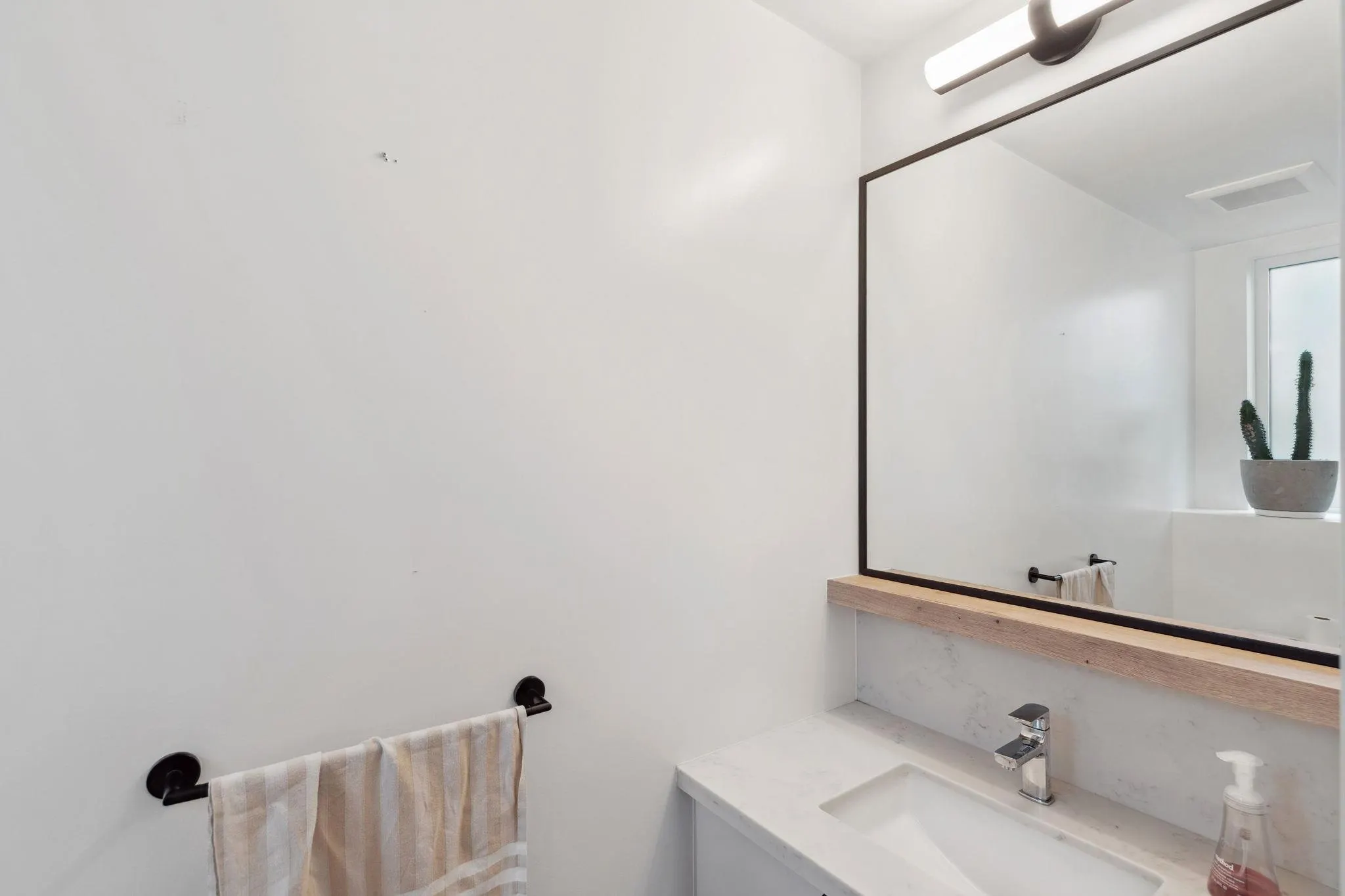 601 3021 St George Street