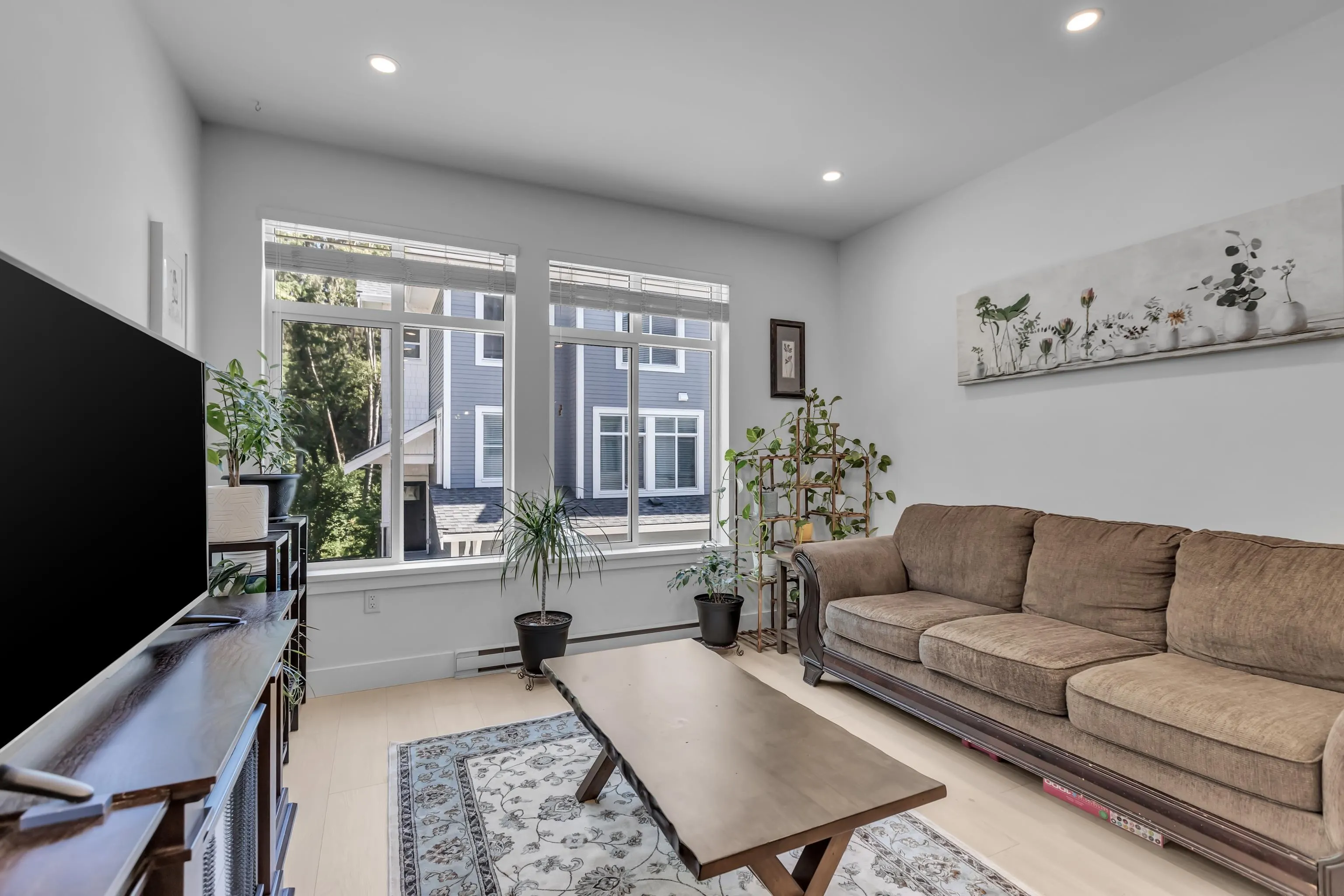 12 24021 110 Avenue