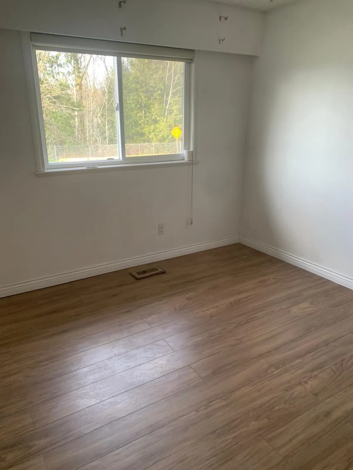 12472 100 Avenue