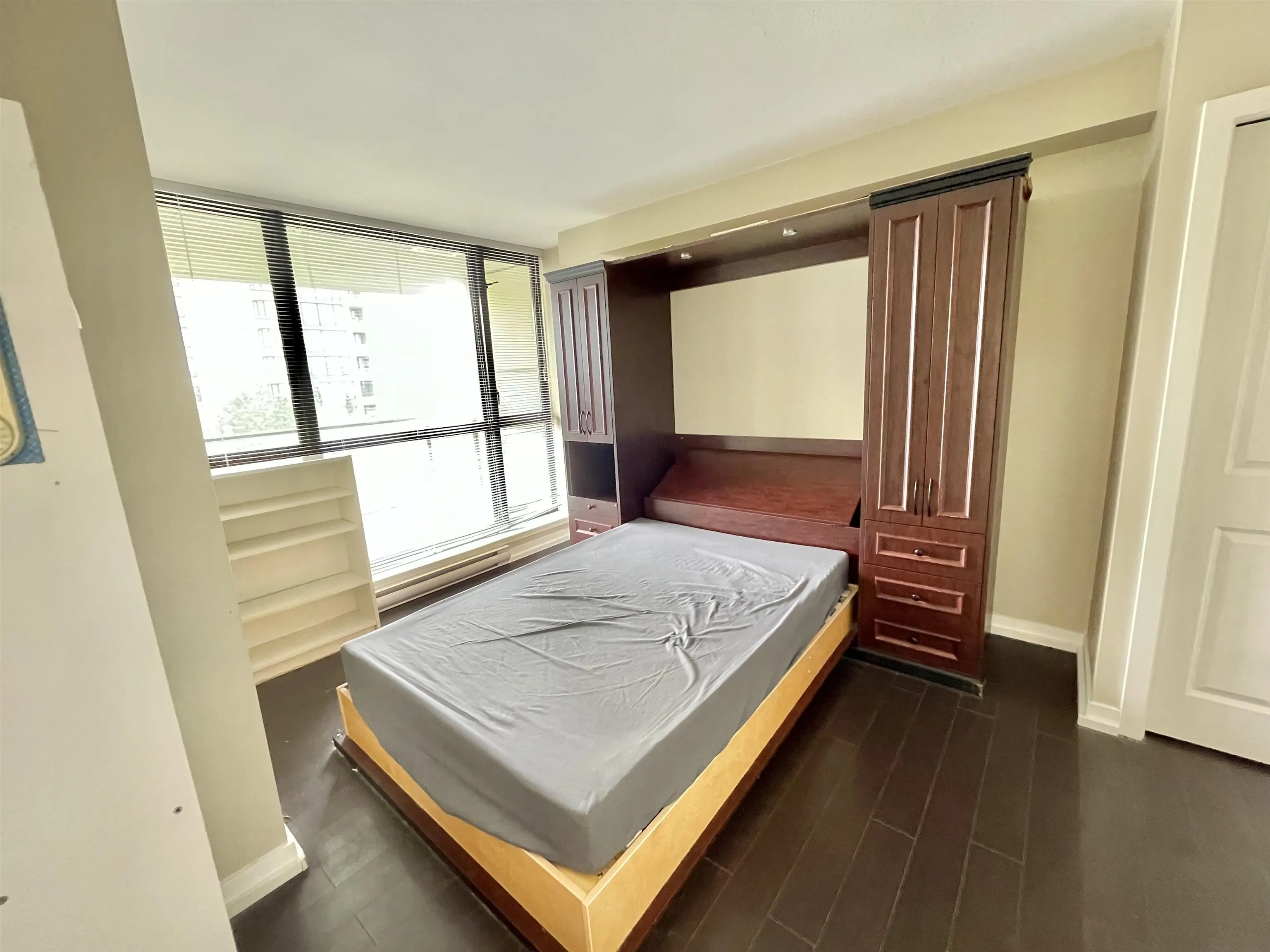809 9180 Hemlock Drive