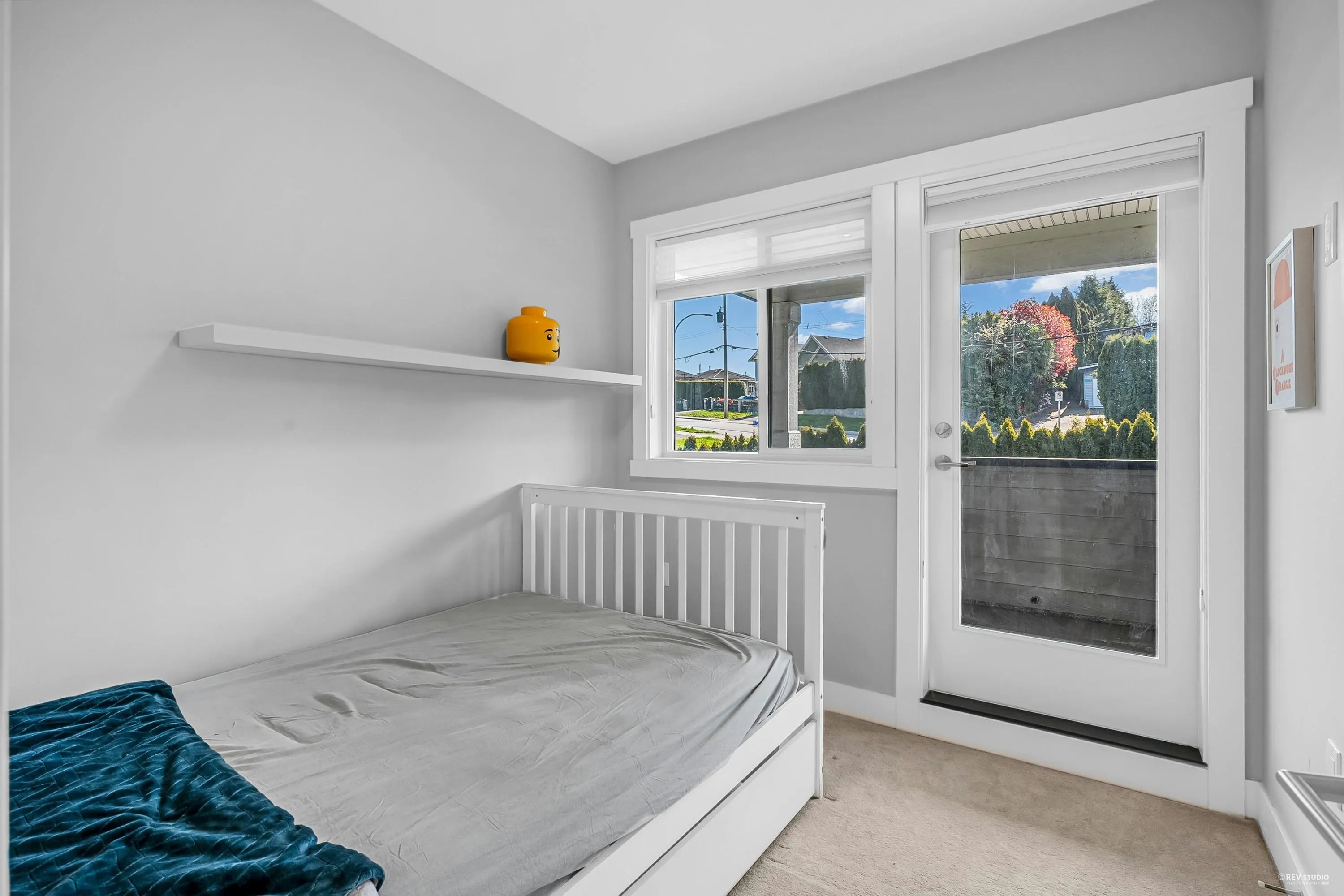 5488 Canada Way