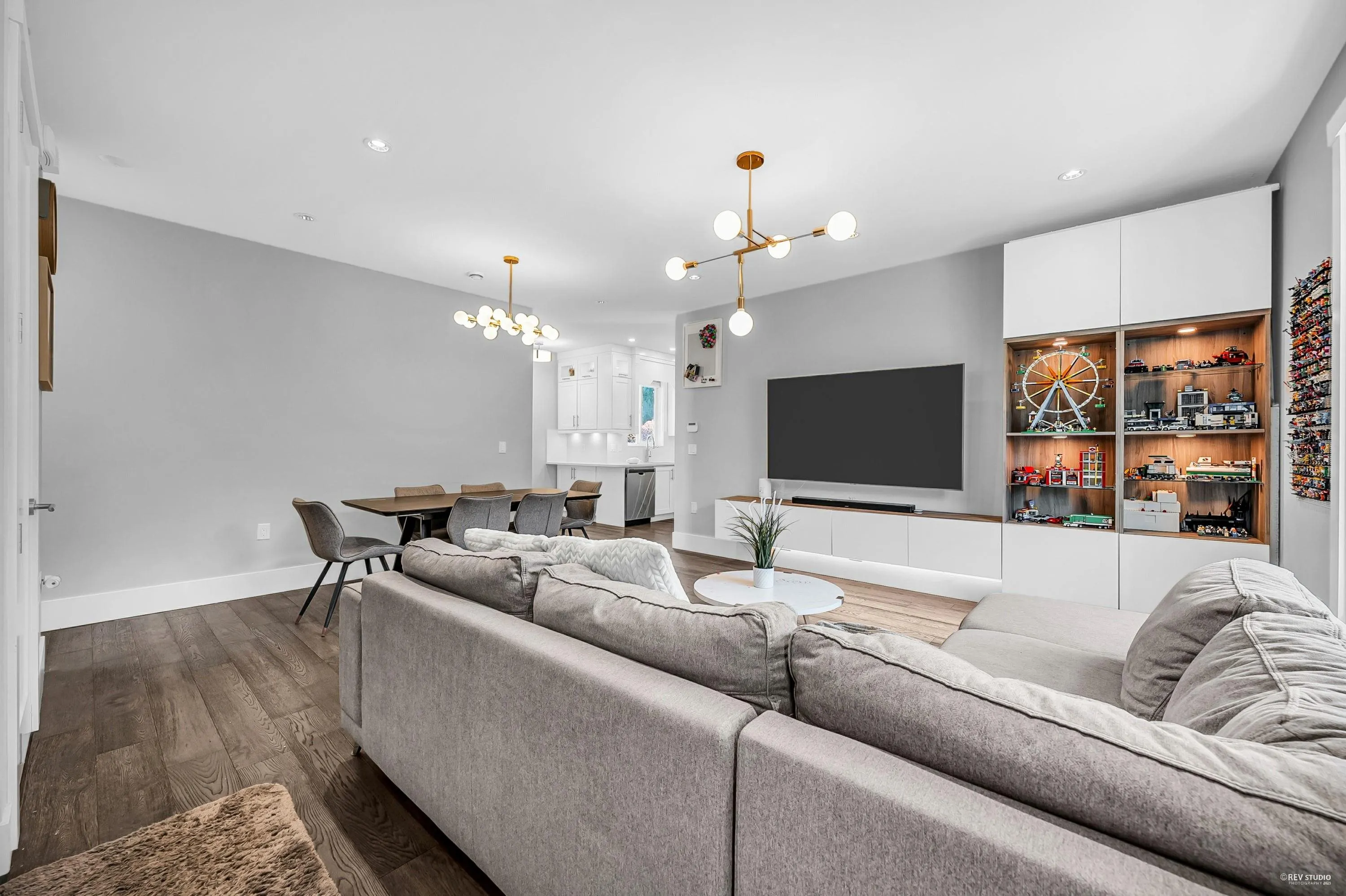 5488 Canada Way