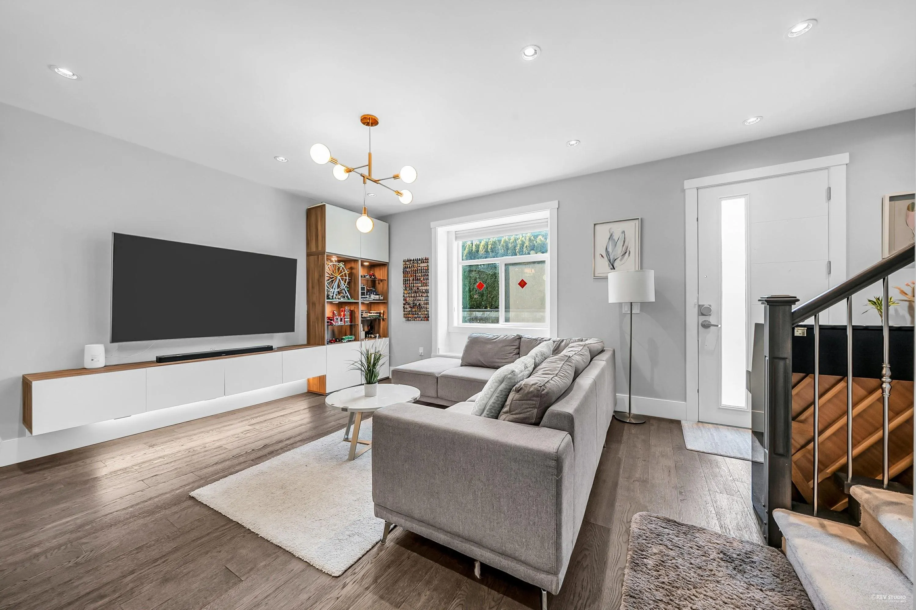 5488 Canada Way