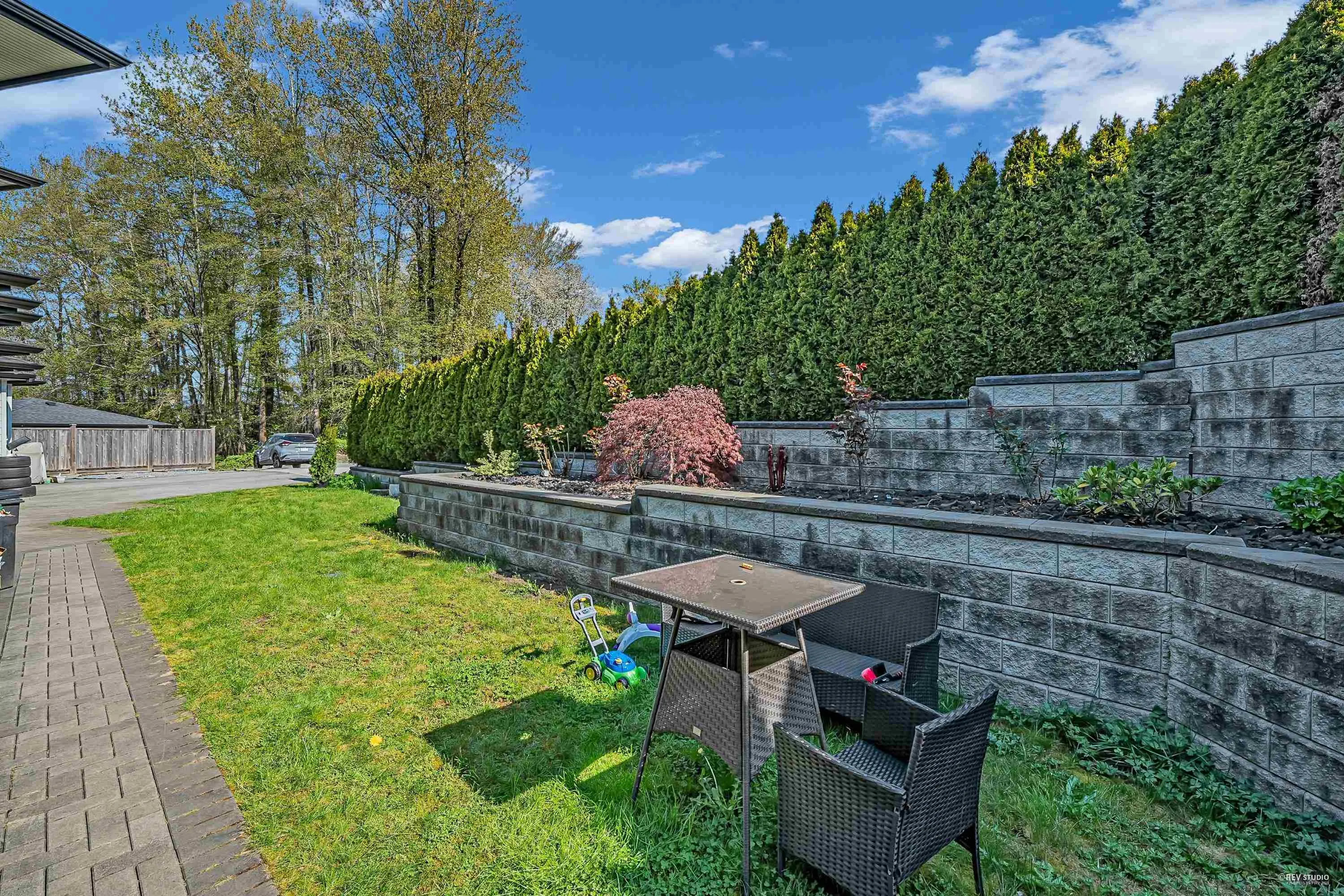 5488 Canada Way