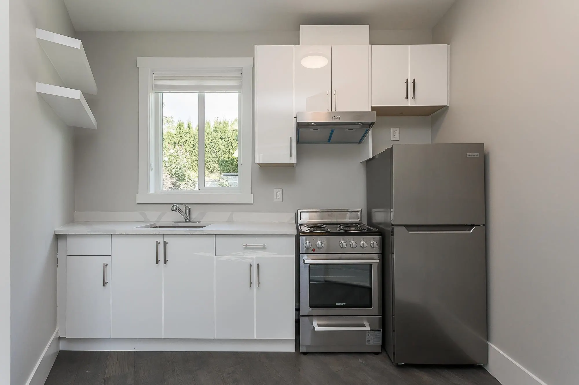5488 Canada Way