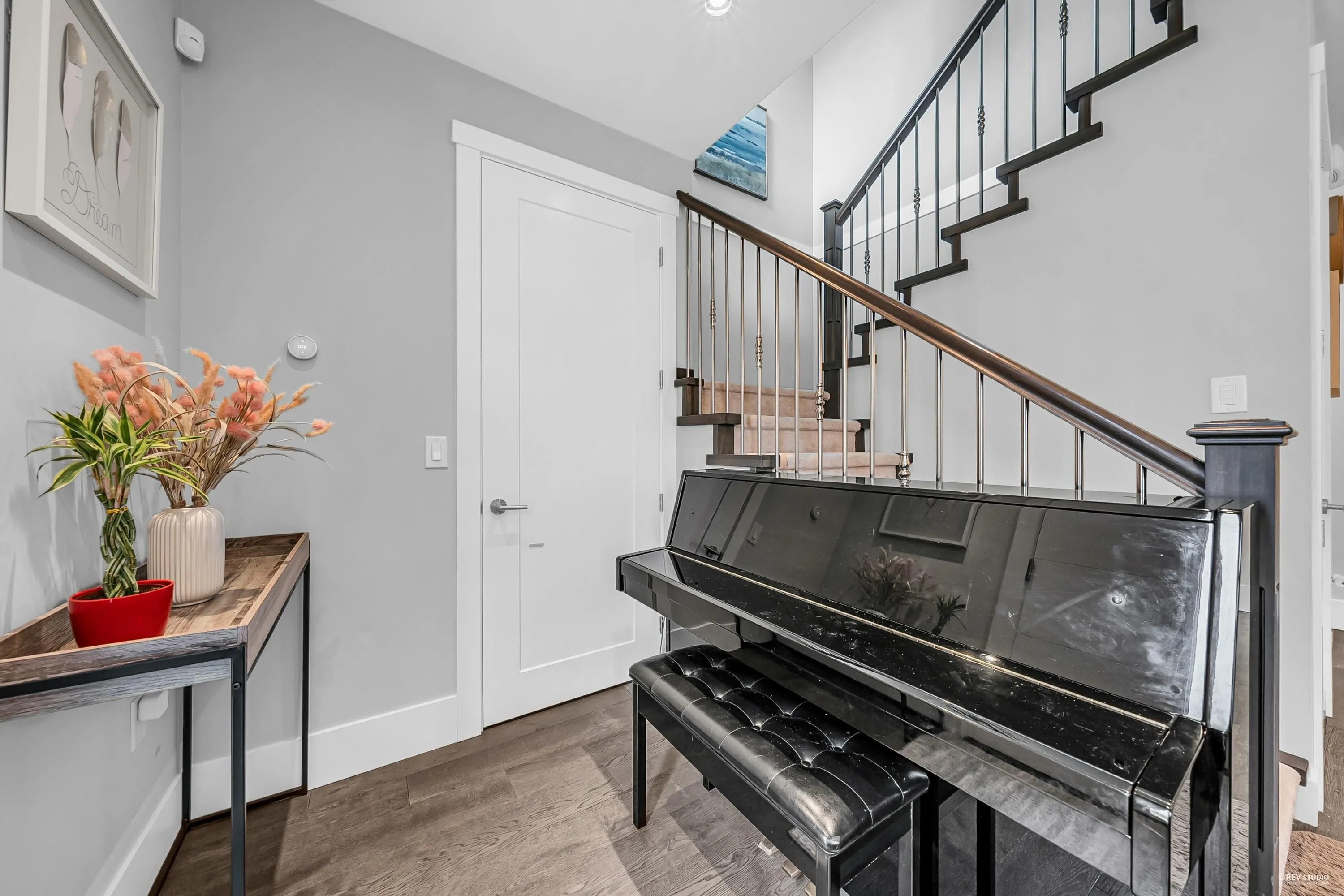 5488 Canada Way
