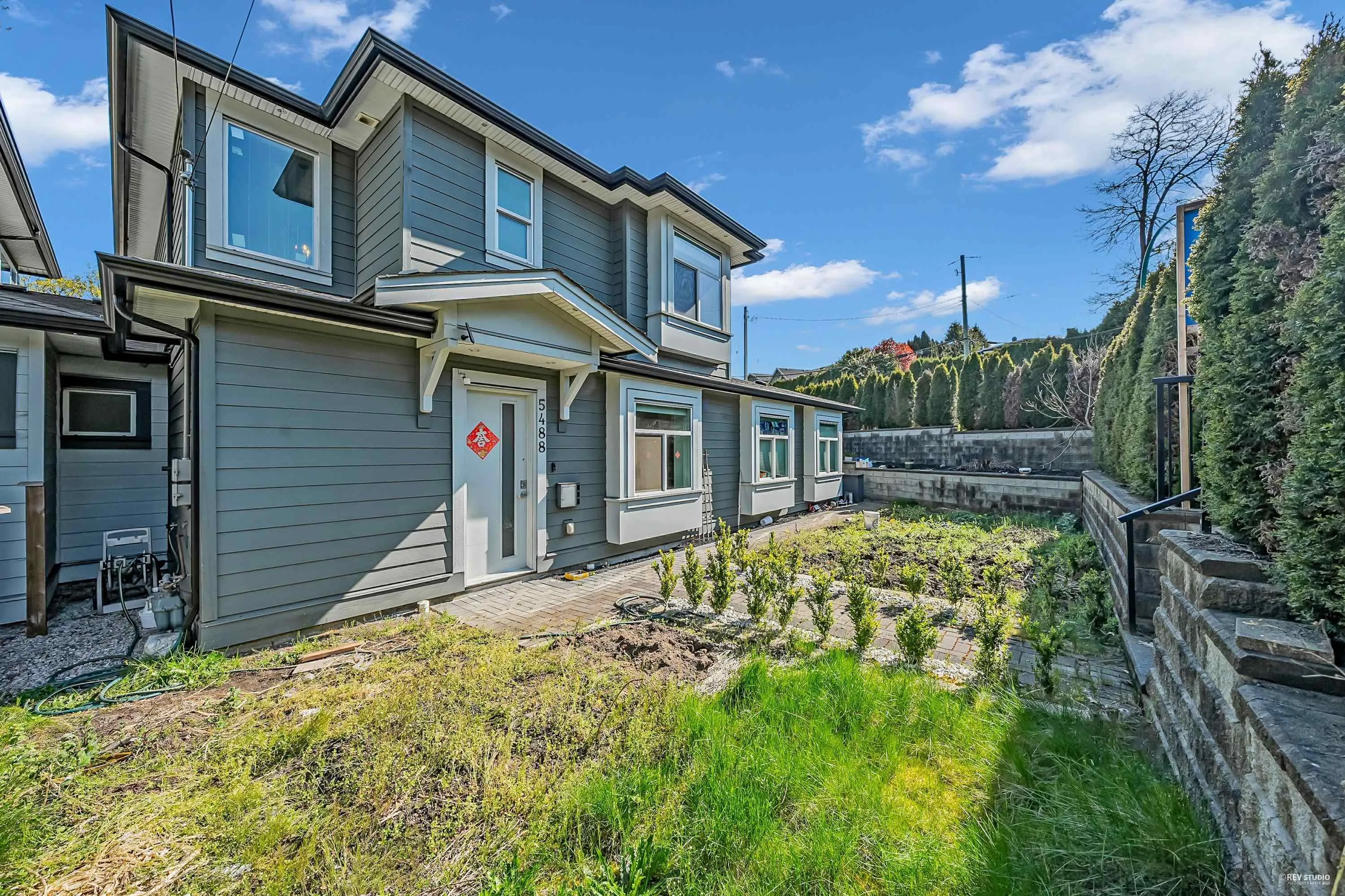 5488 Canada Way