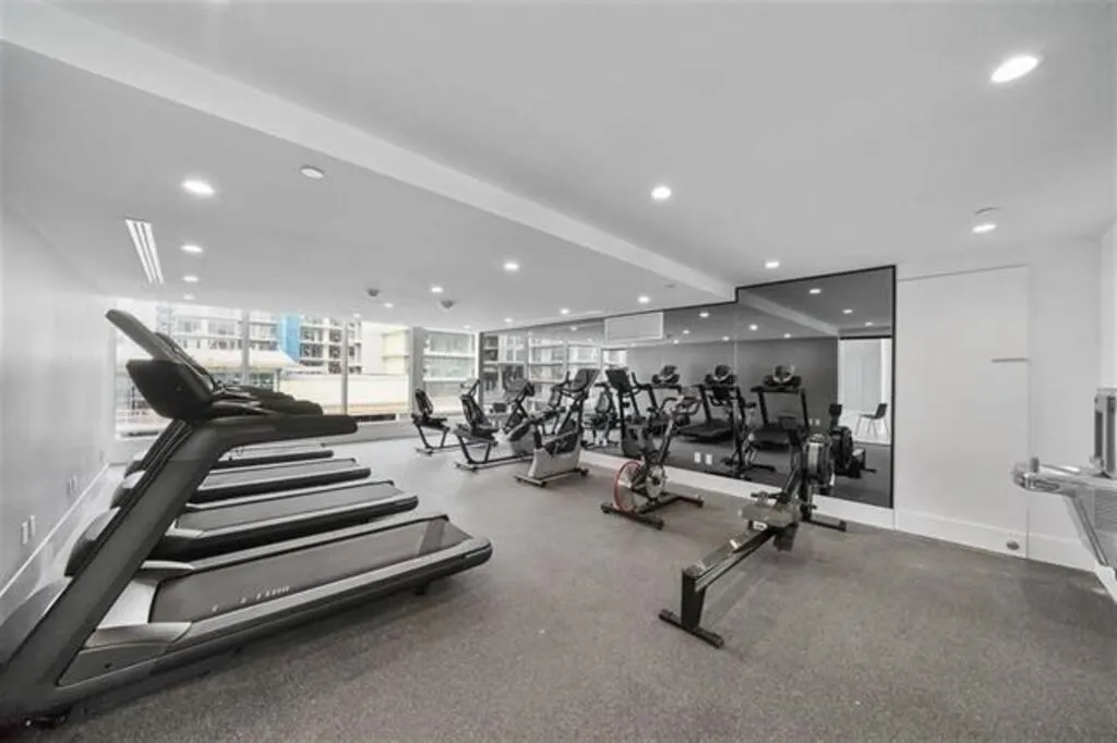 403 5508 Hollybridge Way