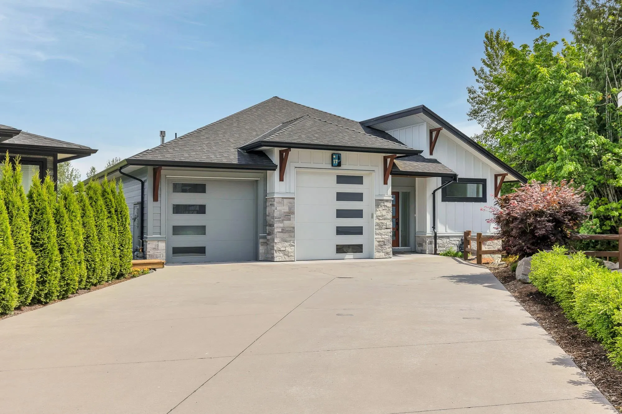 17 50778 Ledgestone Place