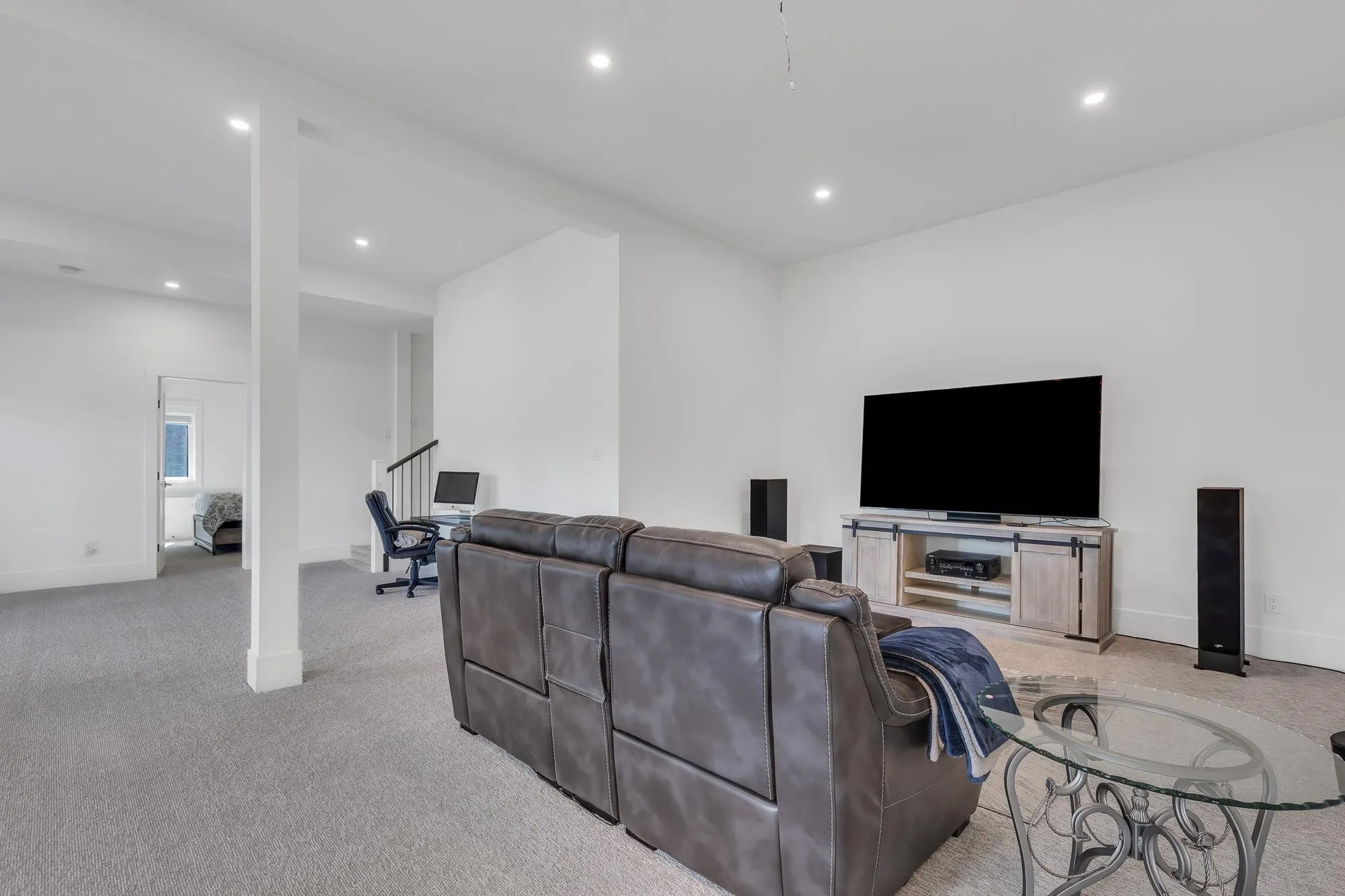 17 50778 Ledgestone Place