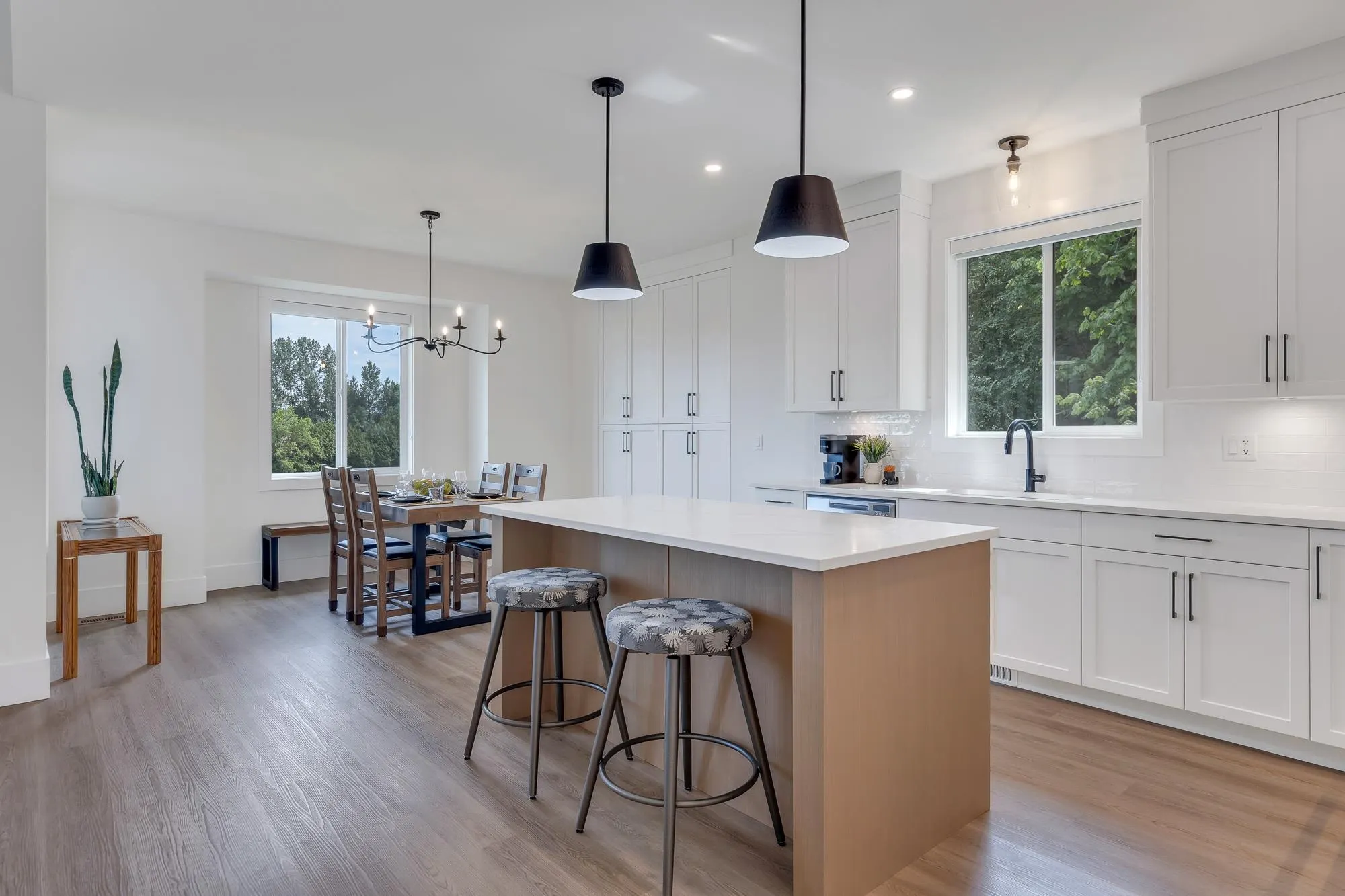 17 50778 Ledgestone Place