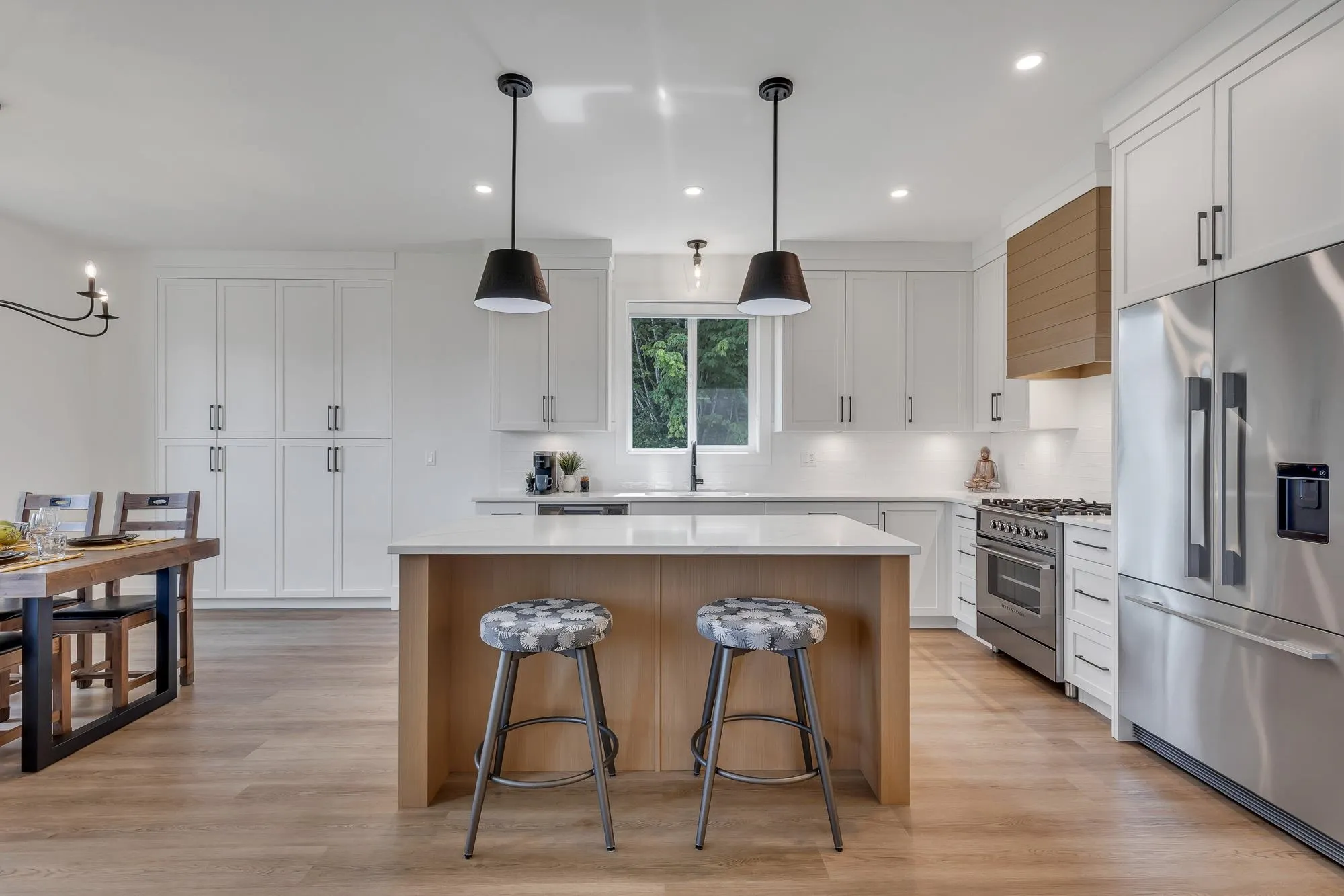 17 50778 Ledgestone Place