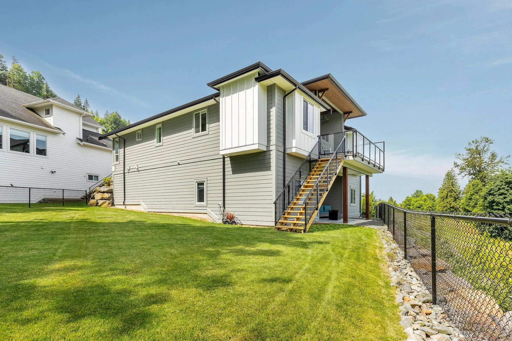 17 50778 Ledgestone Place