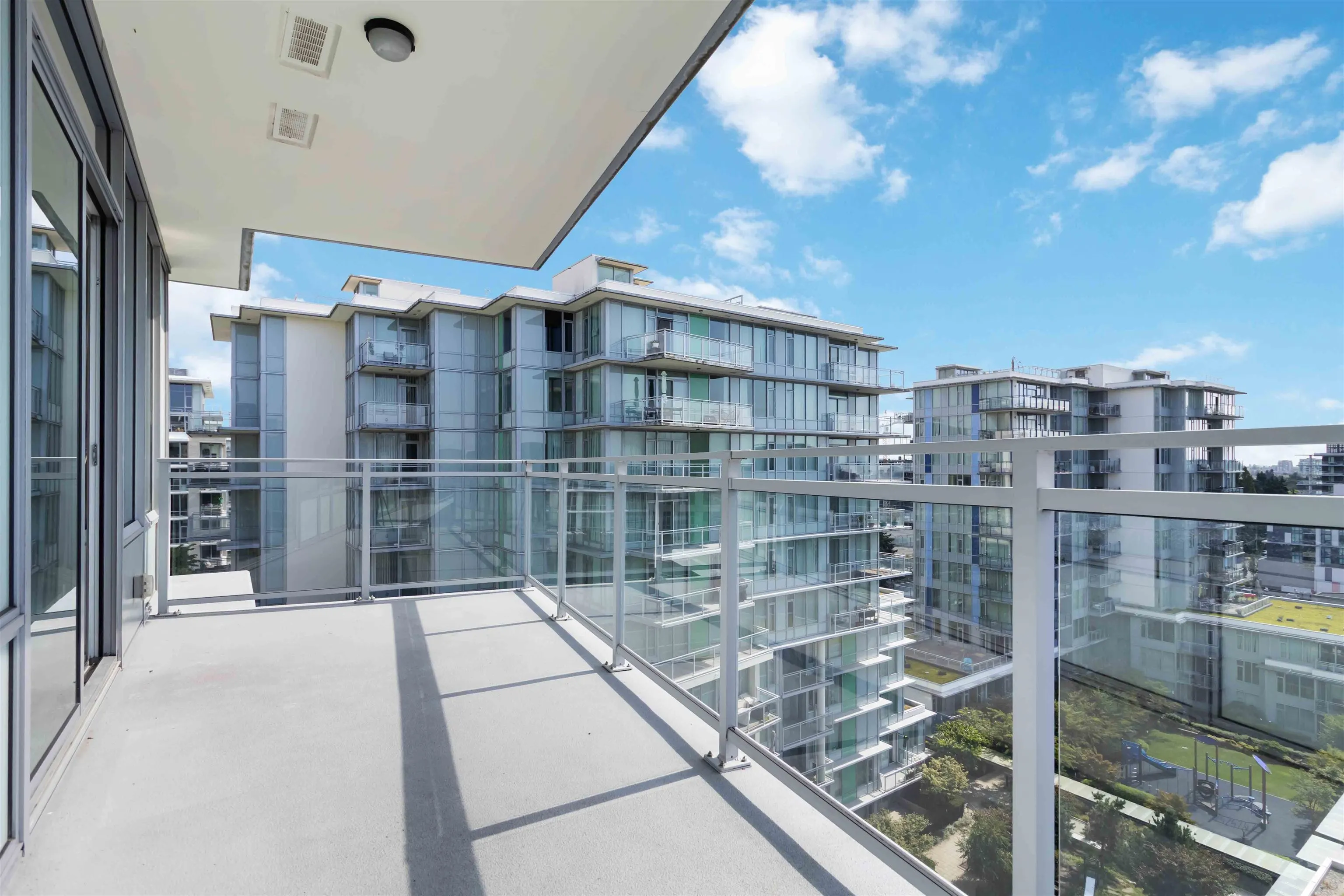 1507 8688 Hazelbridge Way