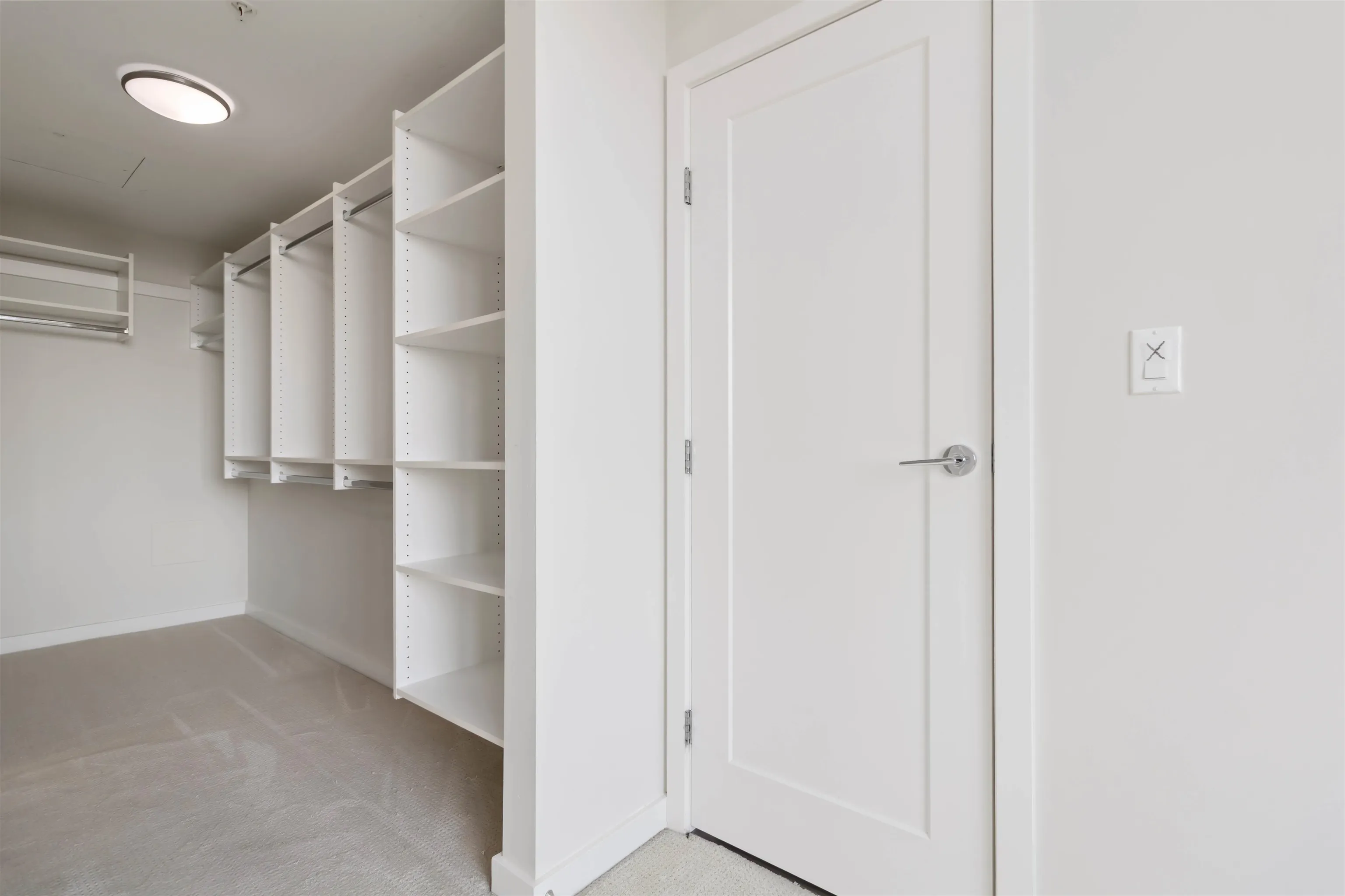 1507 8688 Hazelbridge Way