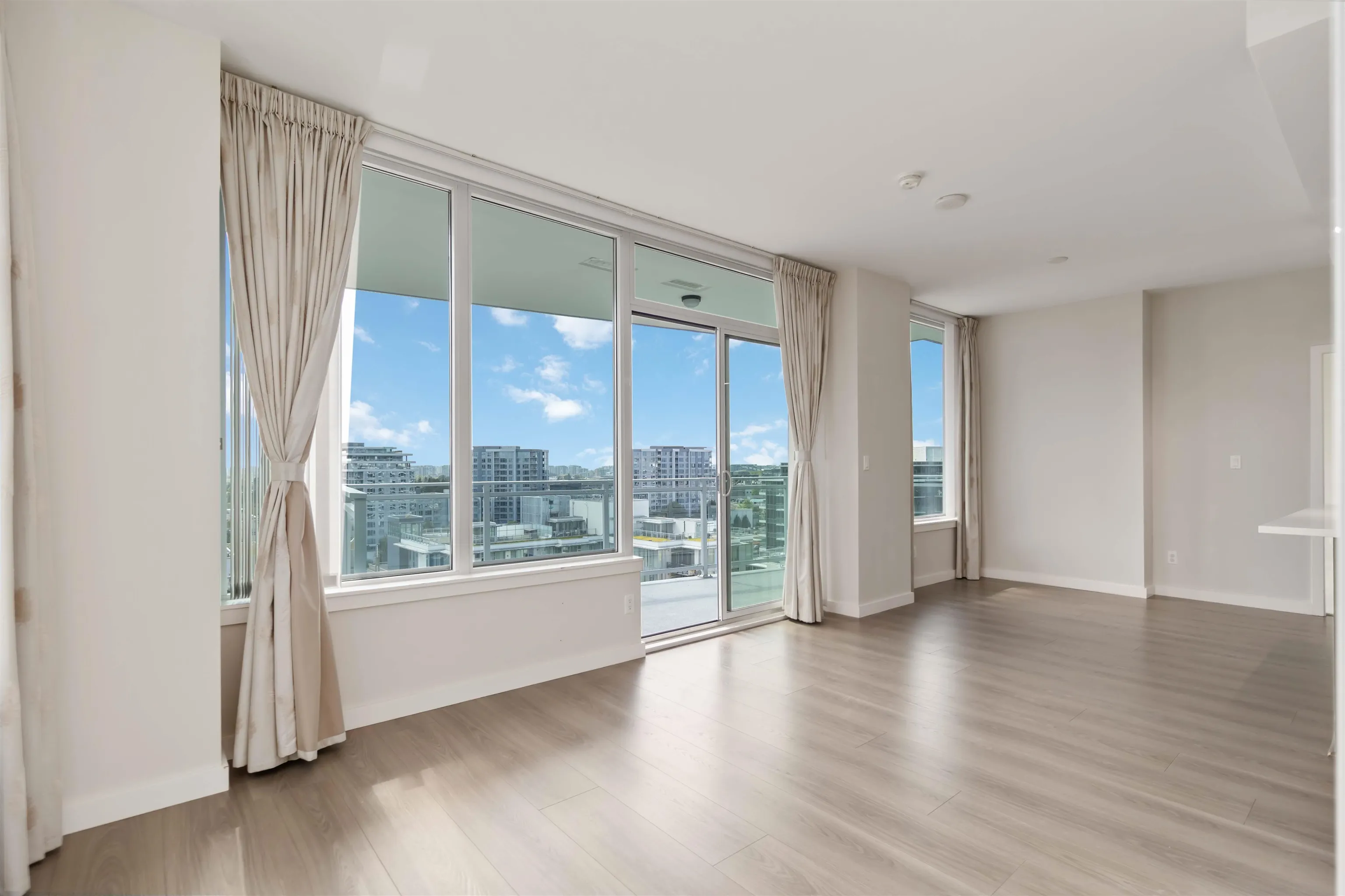1507 8688 Hazelbridge Way