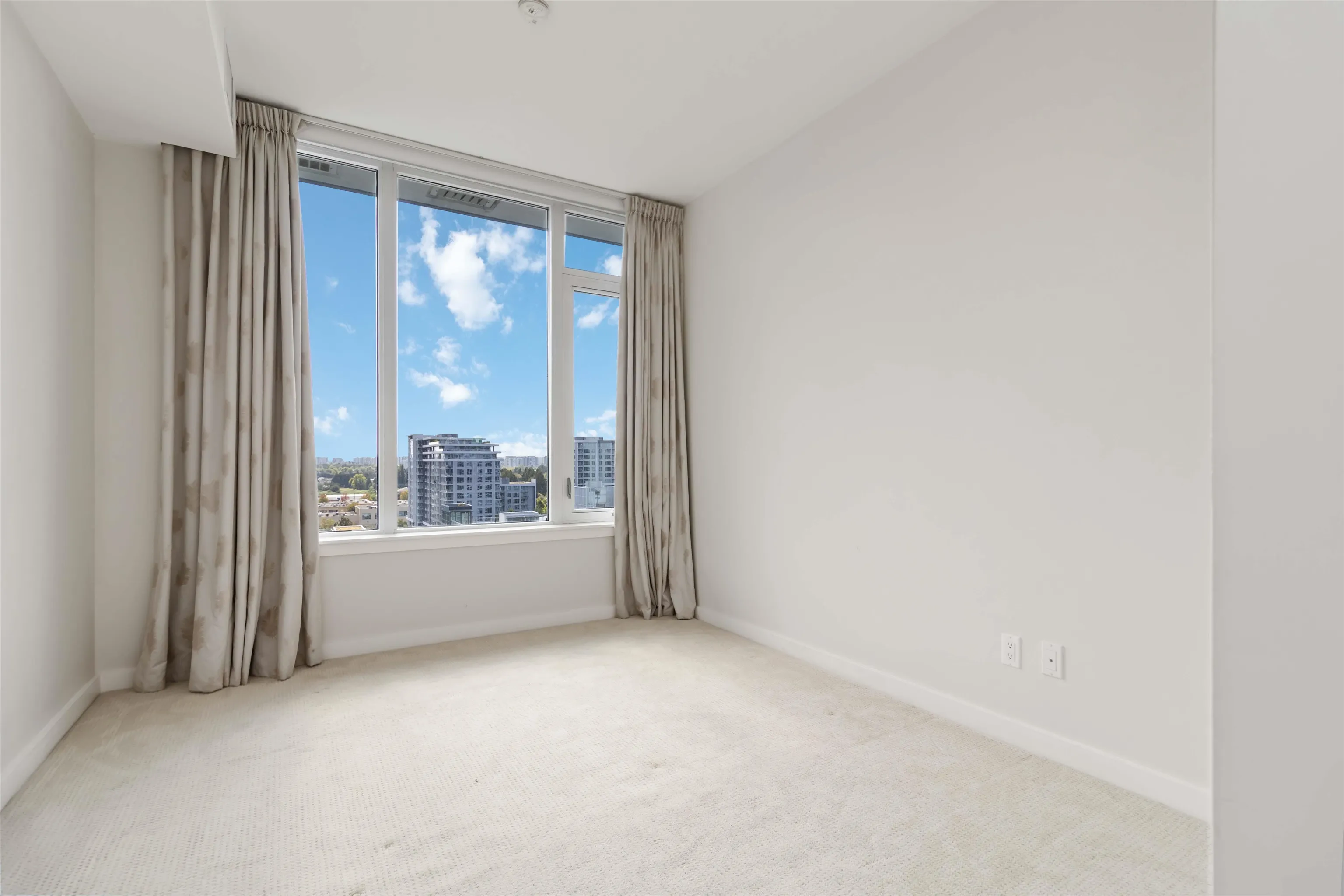 1507 8688 Hazelbridge Way