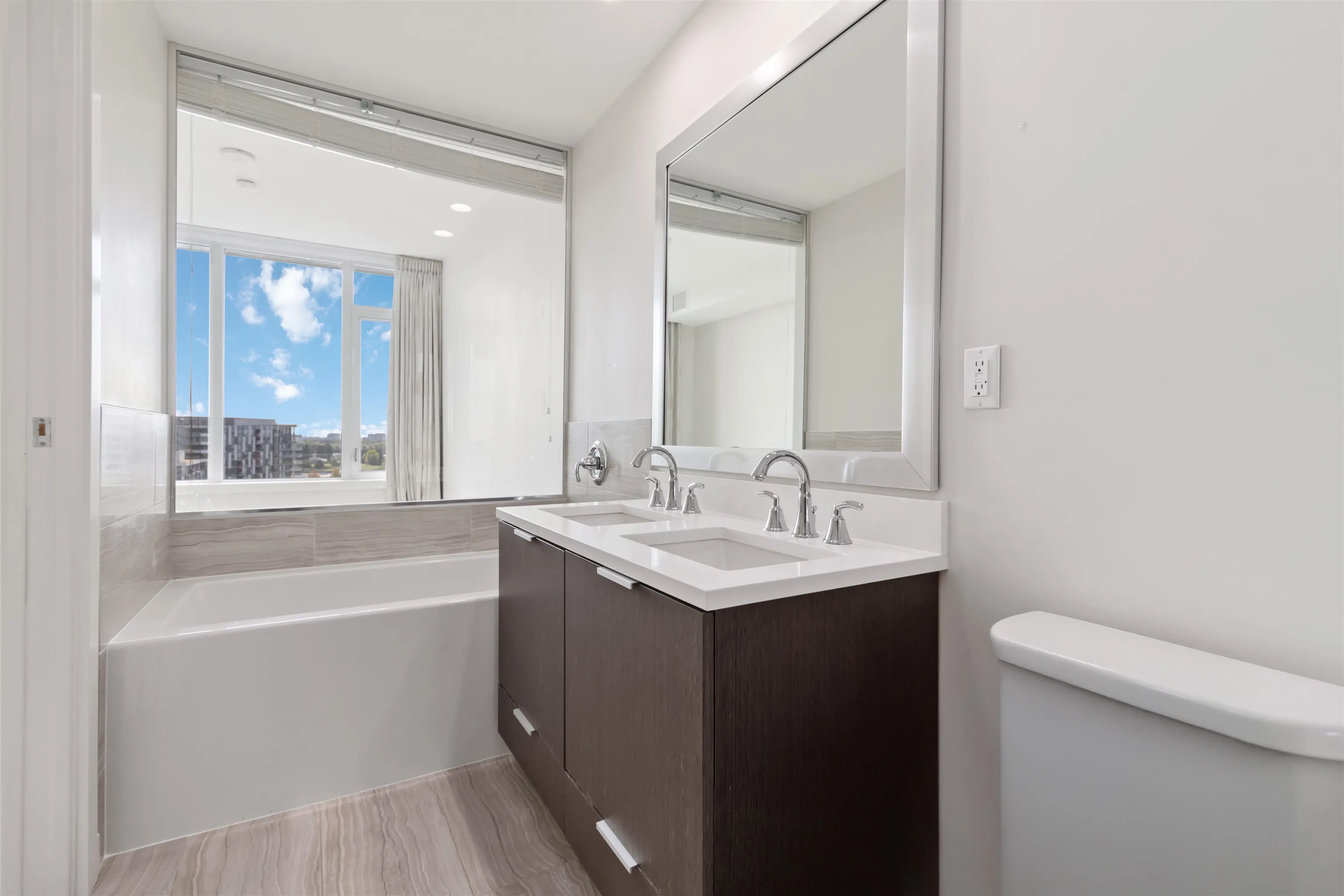 1507 8688 Hazelbridge Way