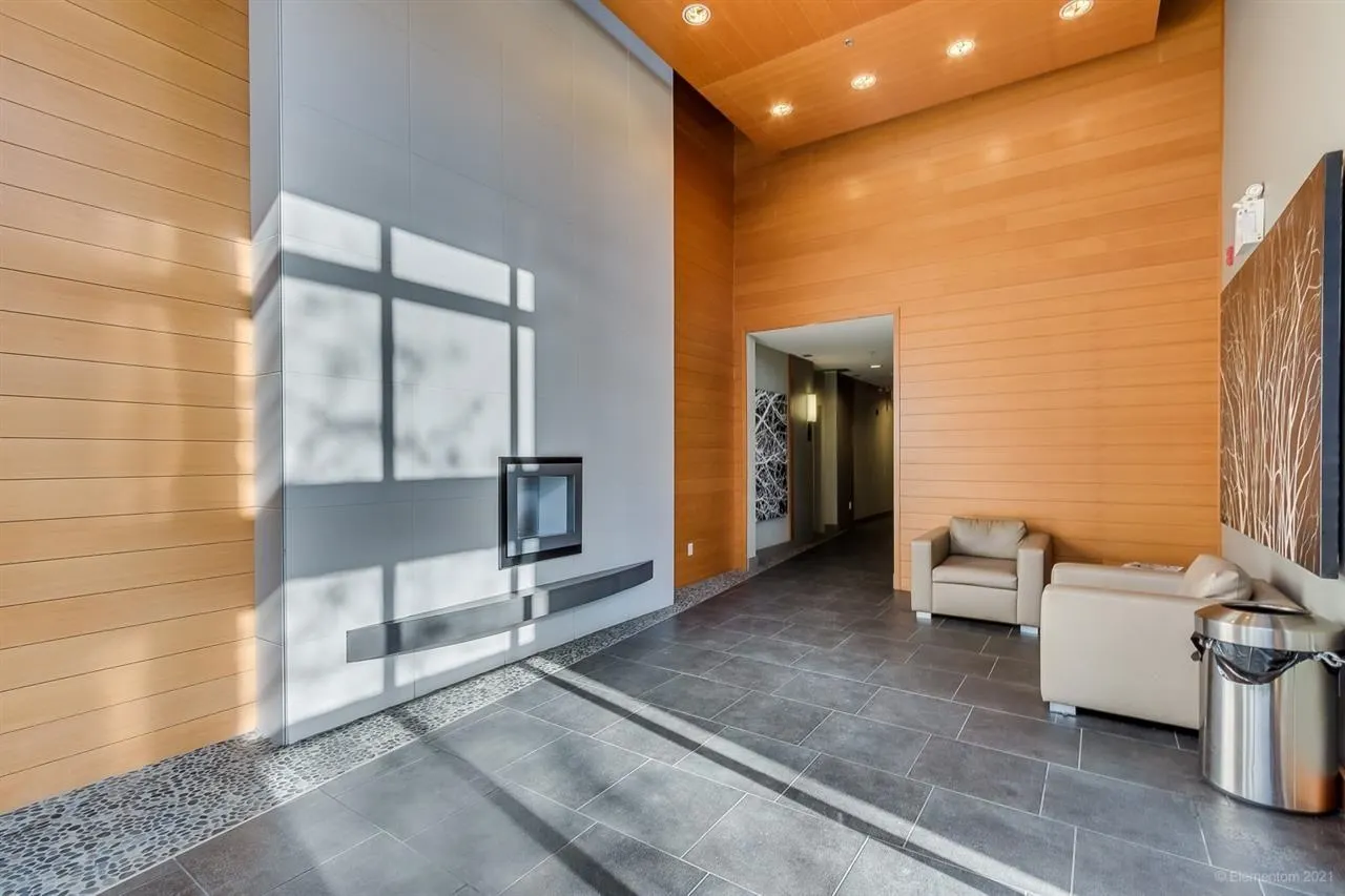 305 5779 Birney Avenue