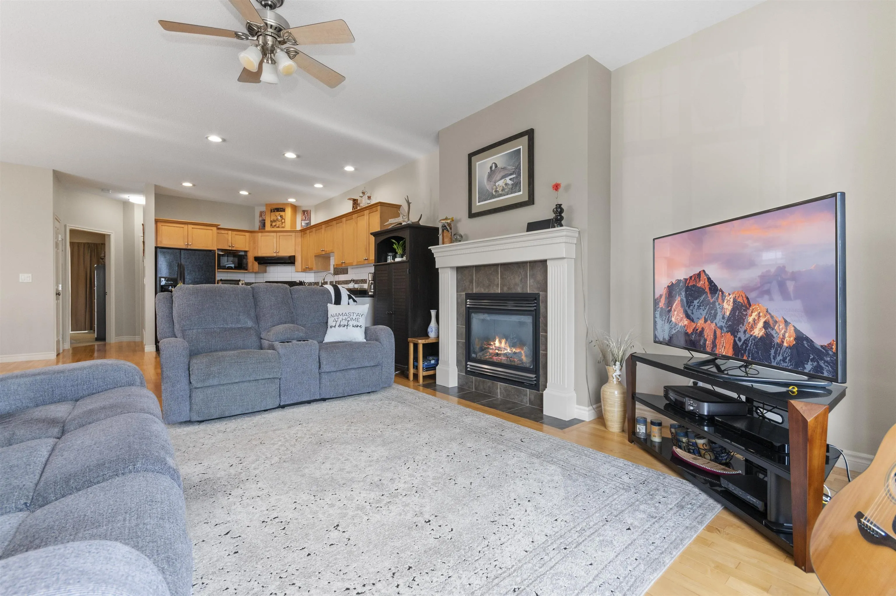 76 8590 Sunrise Drive