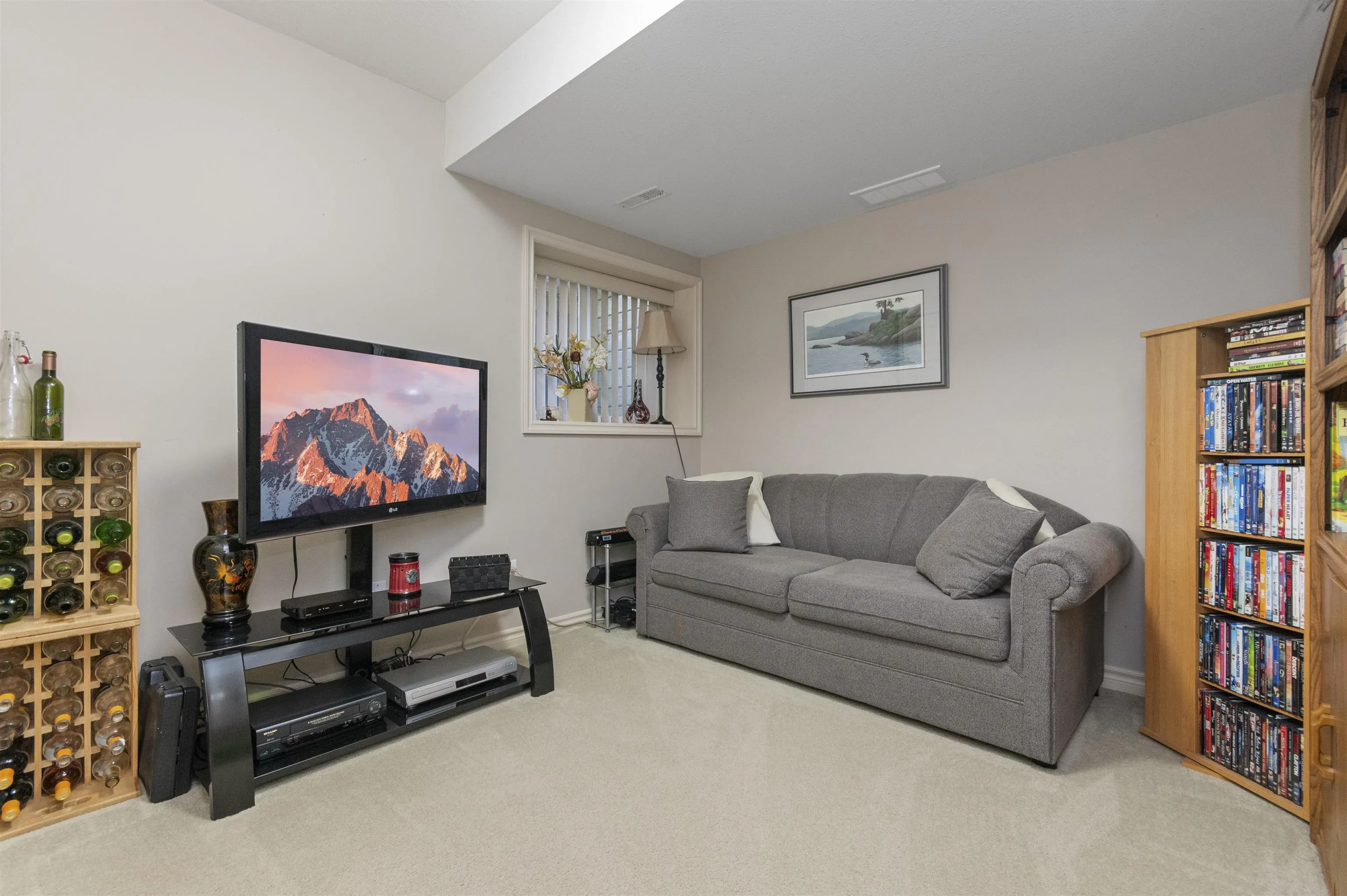 76 8590 Sunrise Drive