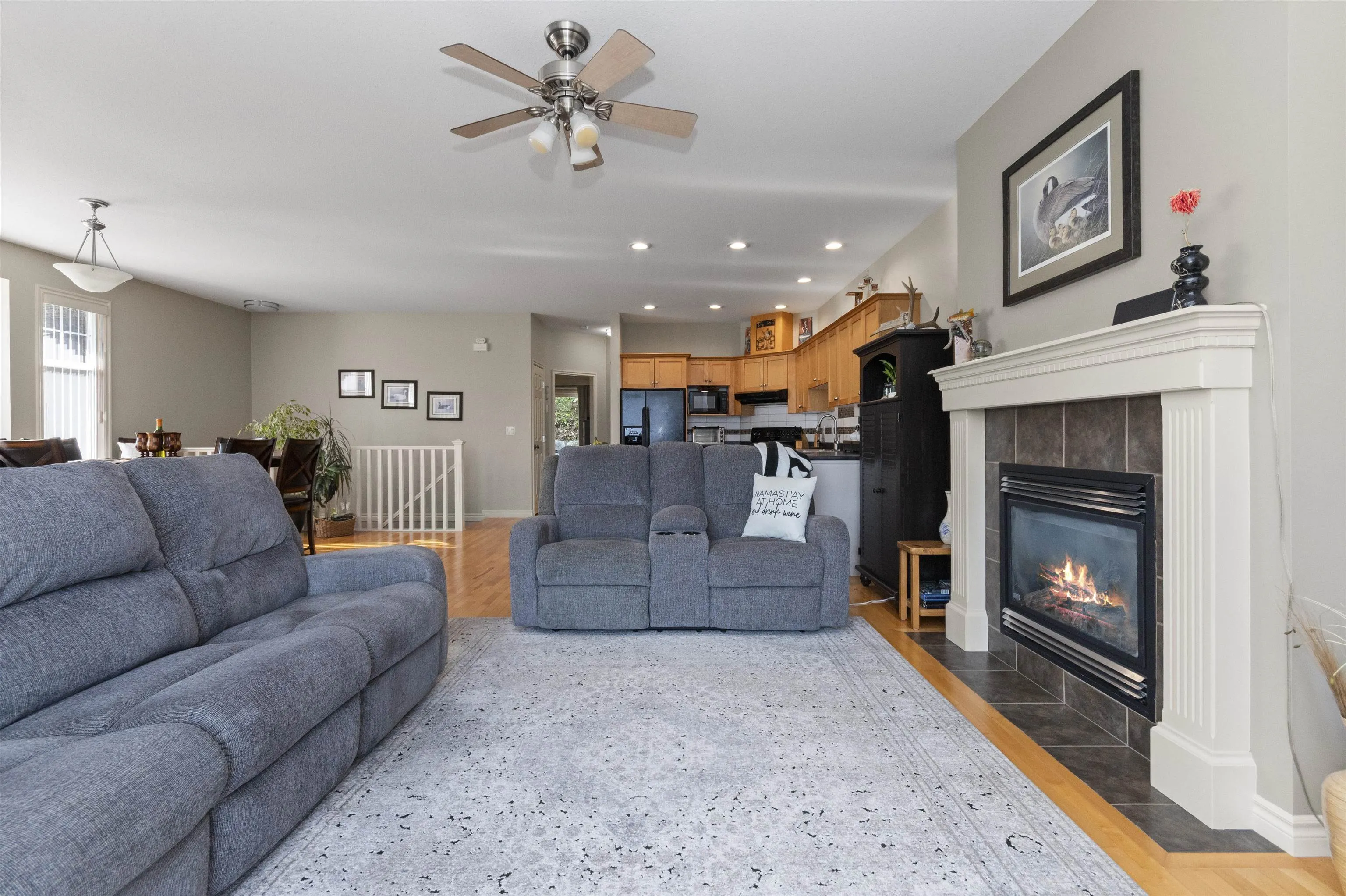 76 8590 Sunrise Drive