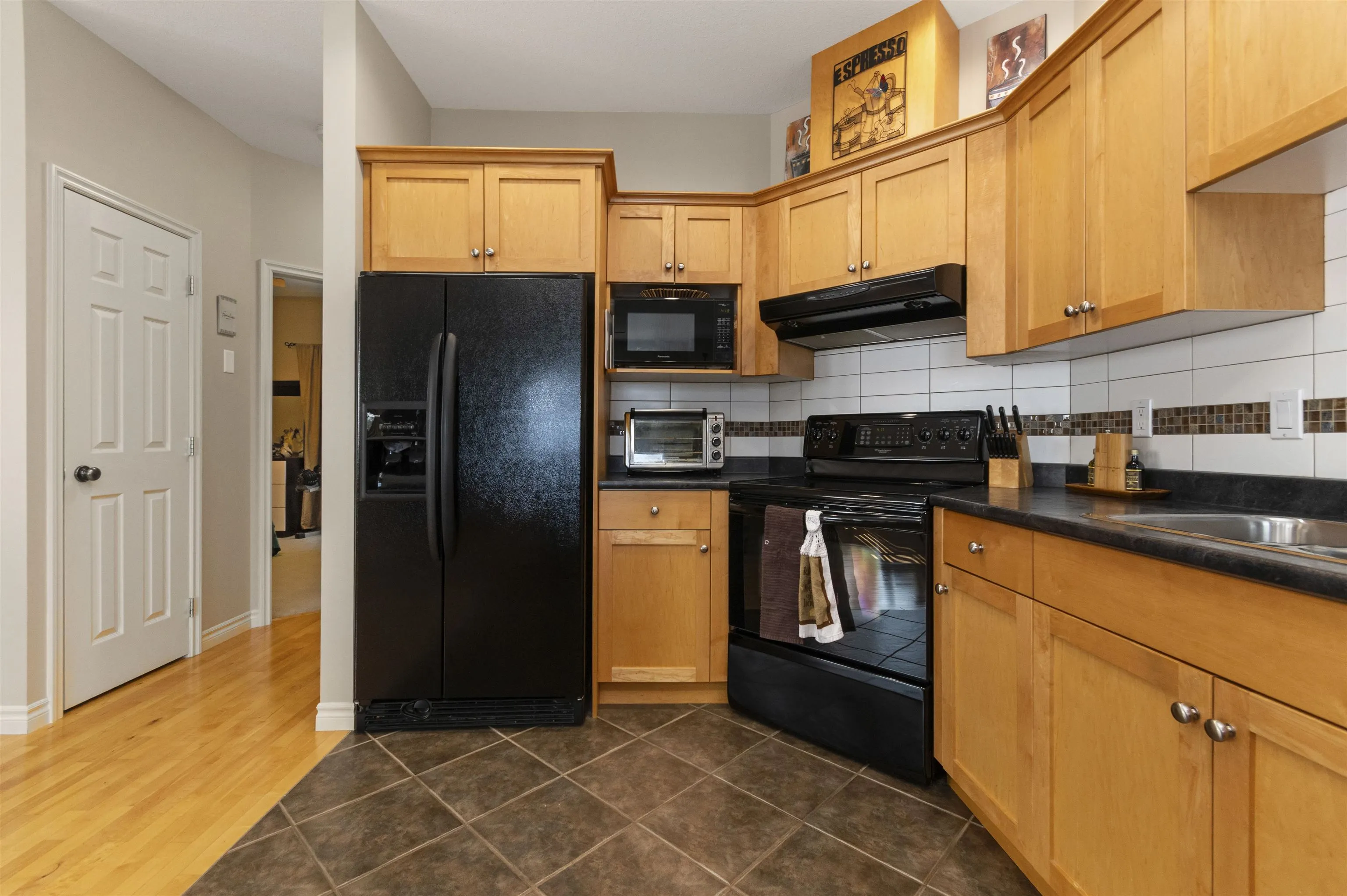 76 8590 Sunrise Drive