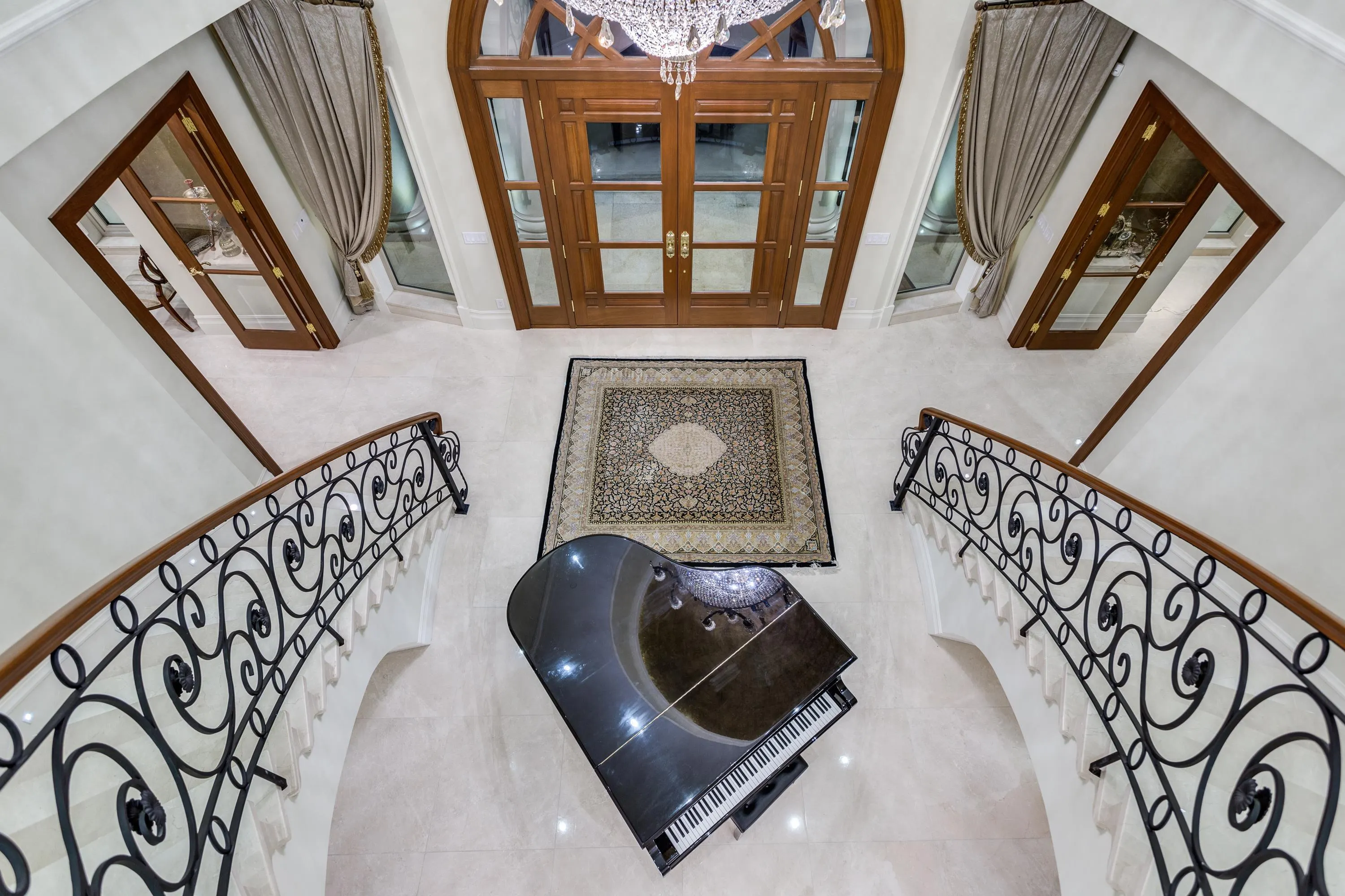 1175 Eyremount Drive