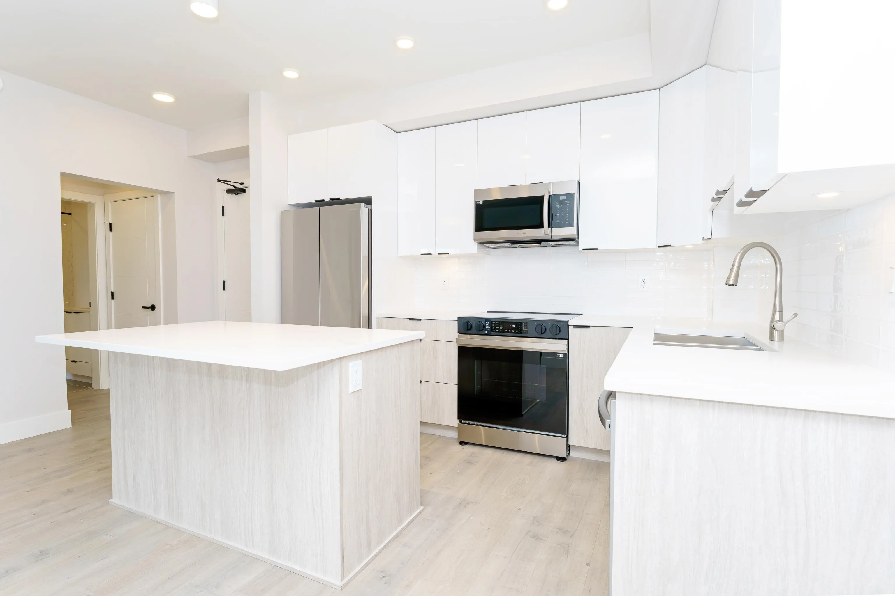 322 13458 95 Avenue