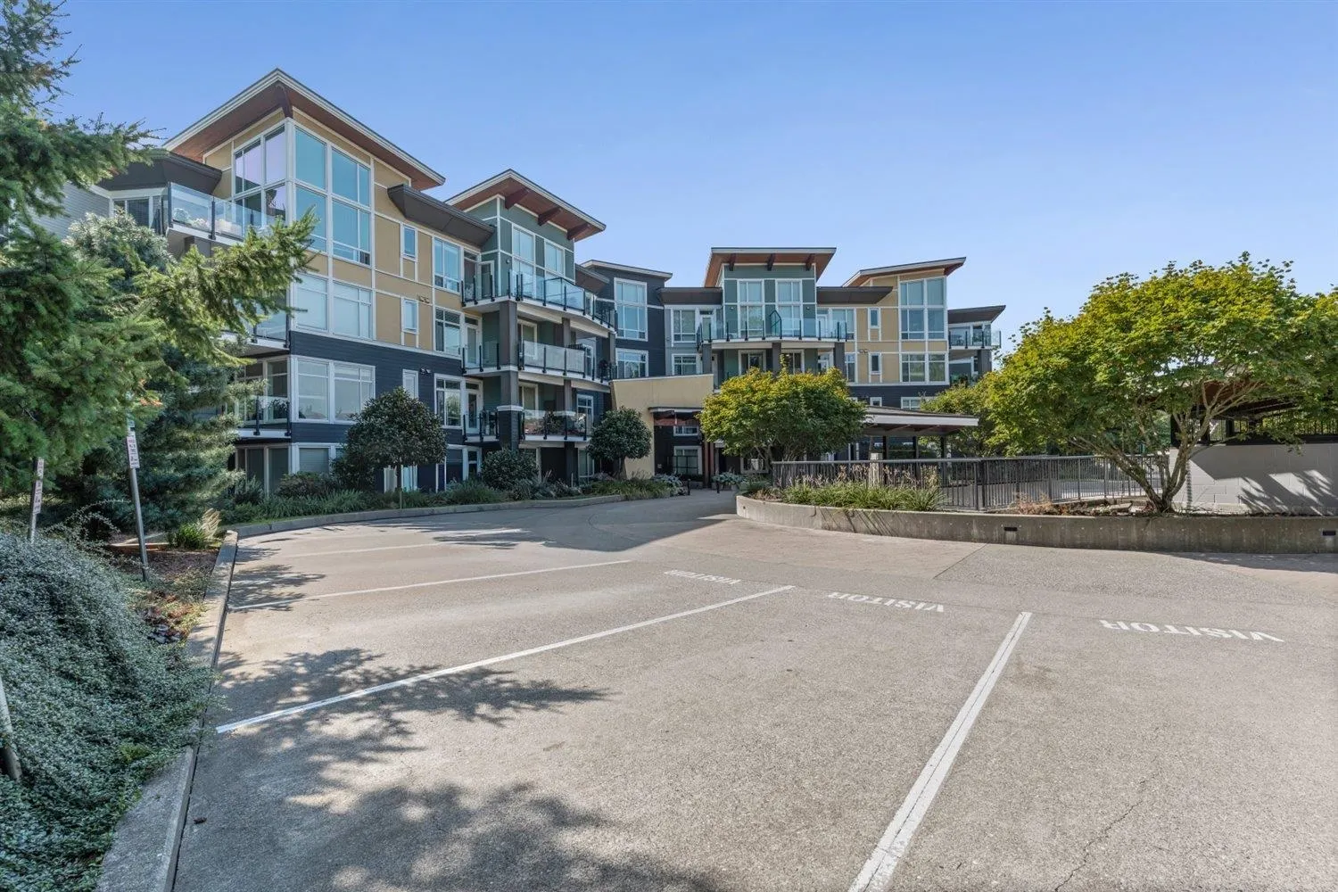 302 45389 Chehalis Drive