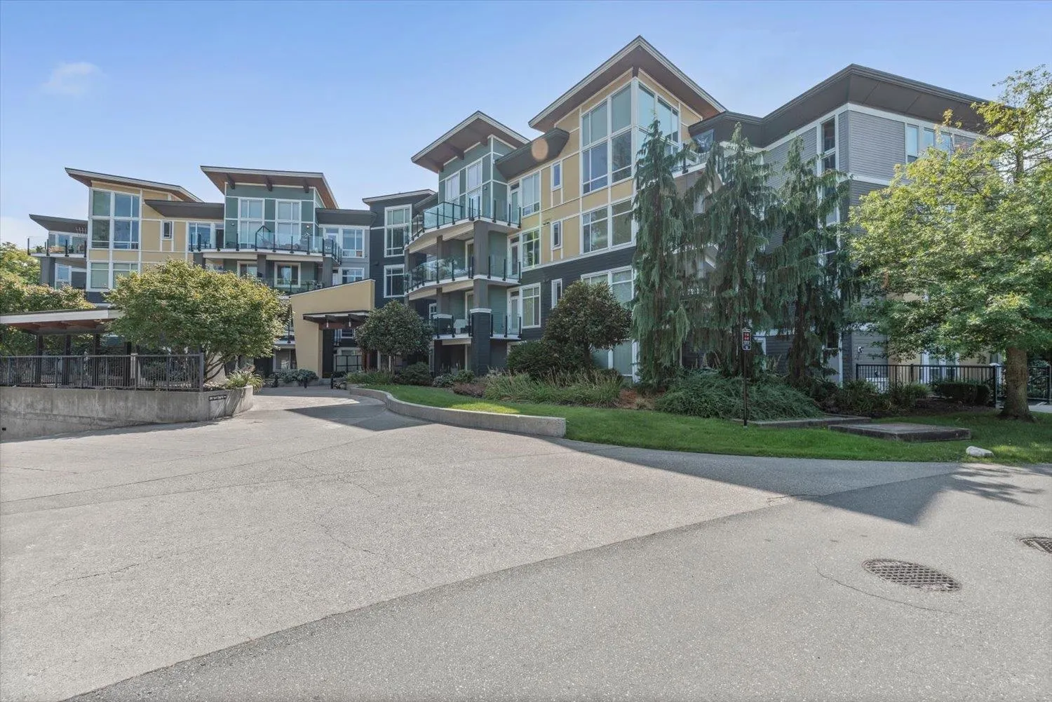 302 45389 Chehalis Drive