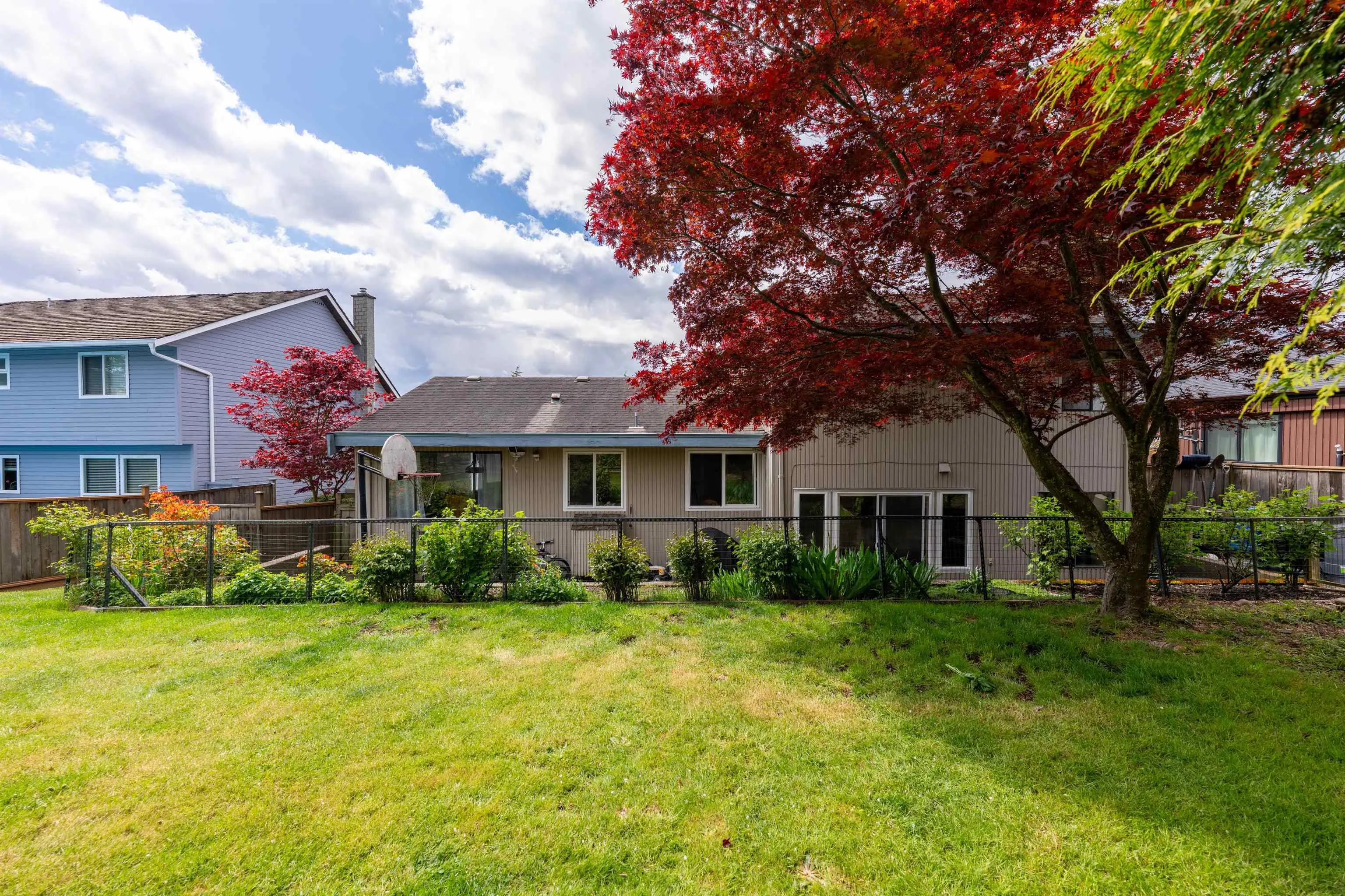 7642 Garfield Drive