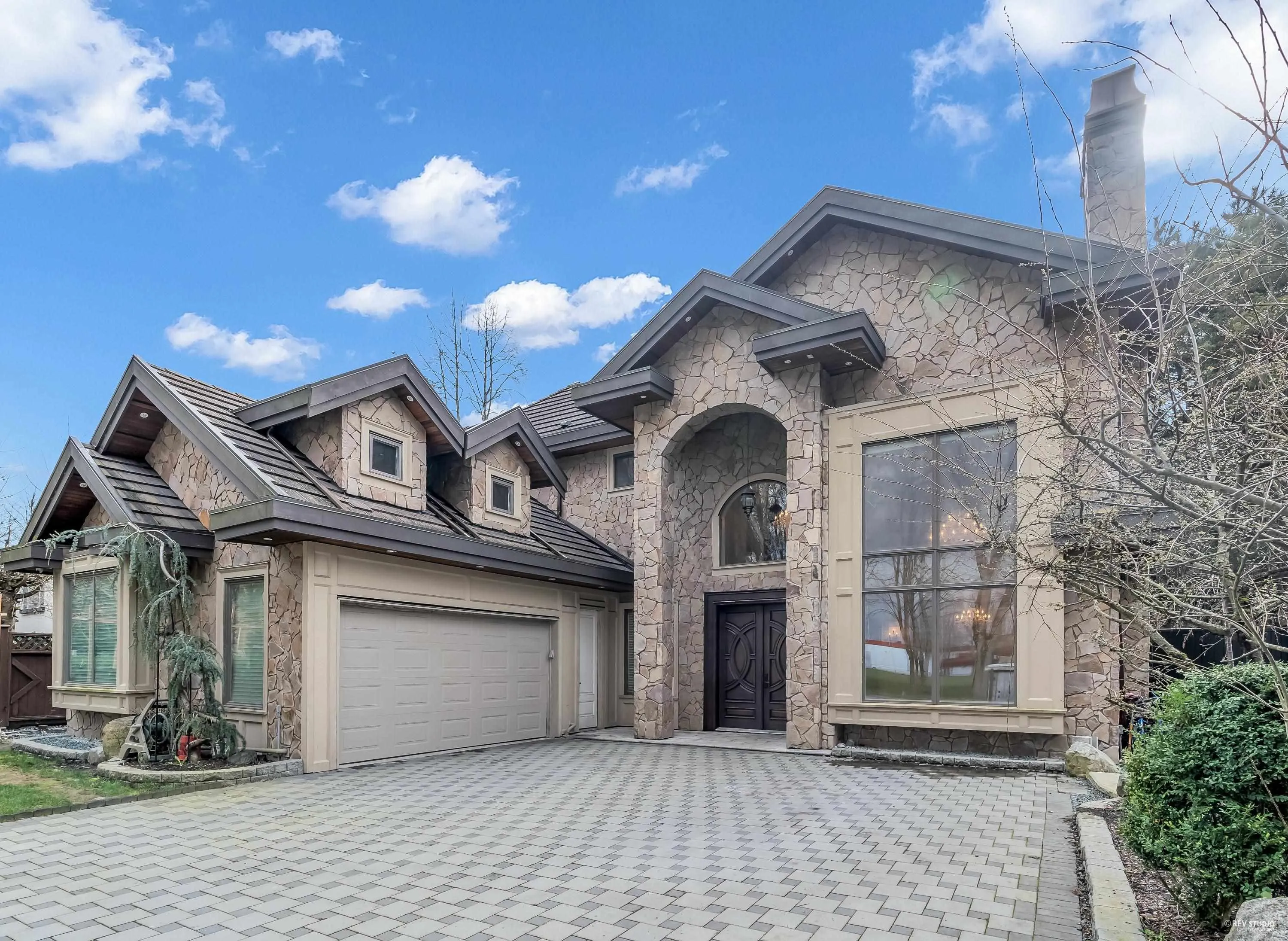 8560 Ryan Road