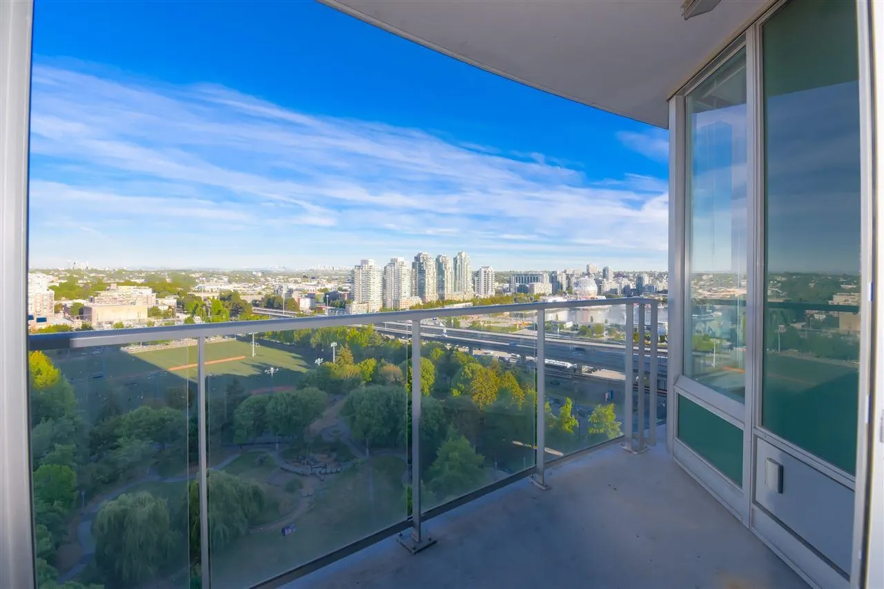 220X 58 Keefer Place