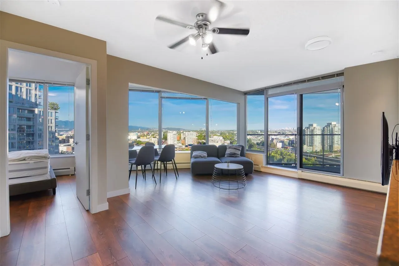 220X 58 Keefer Place
