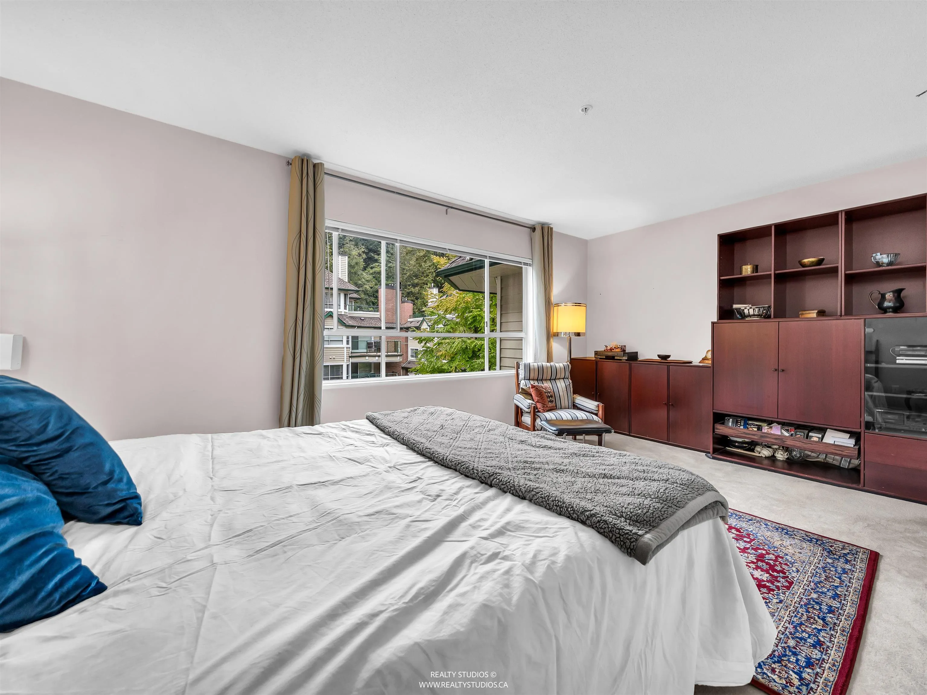 302 3670 Banff Court