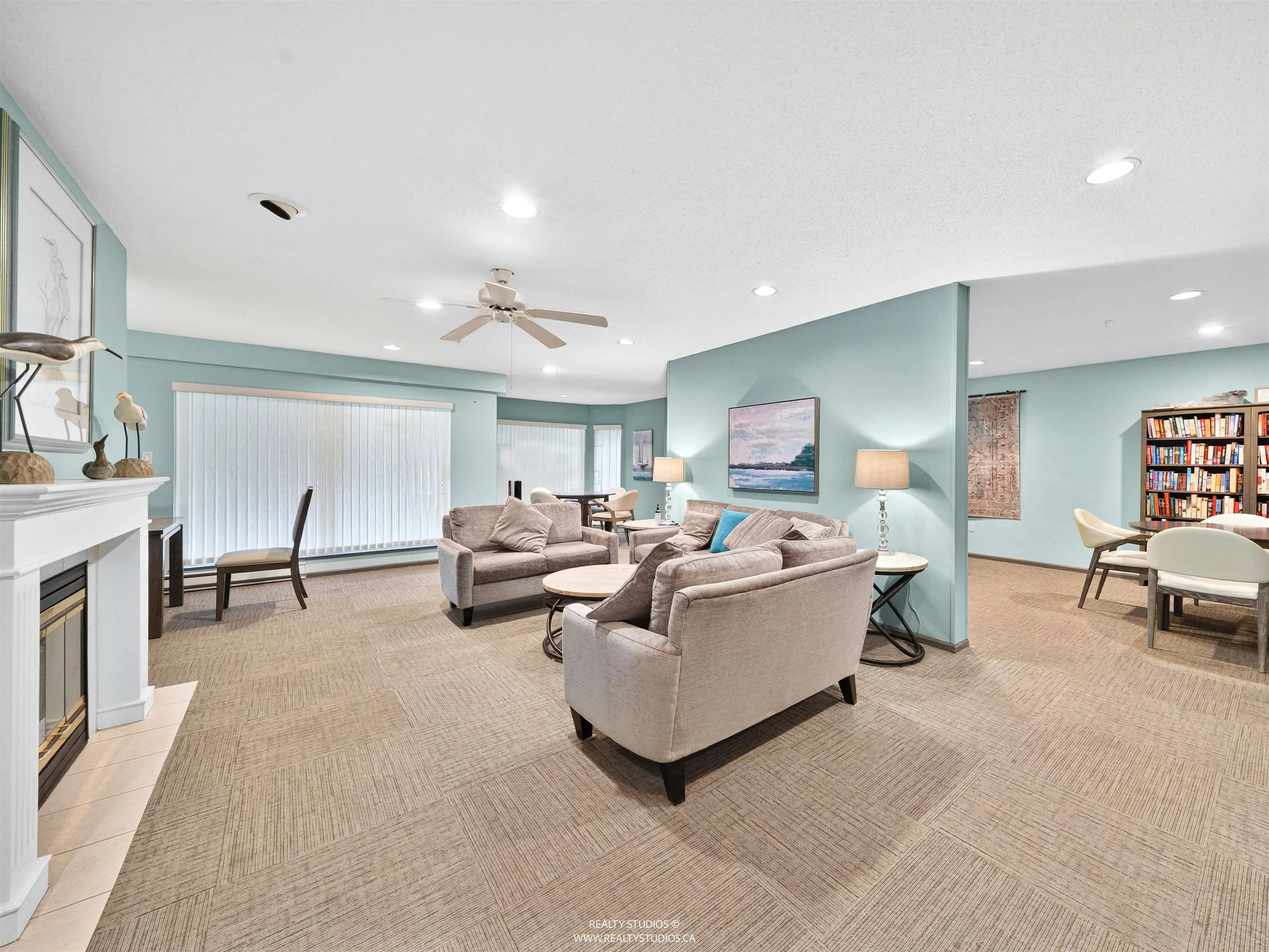 302 3670 Banff Court