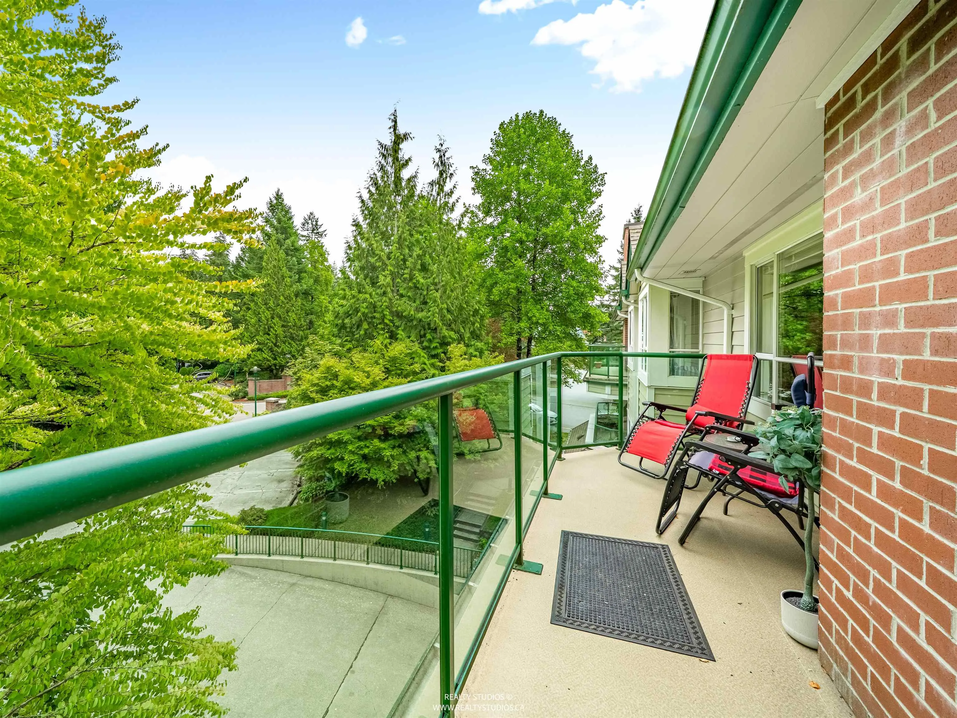 302 3670 Banff Court