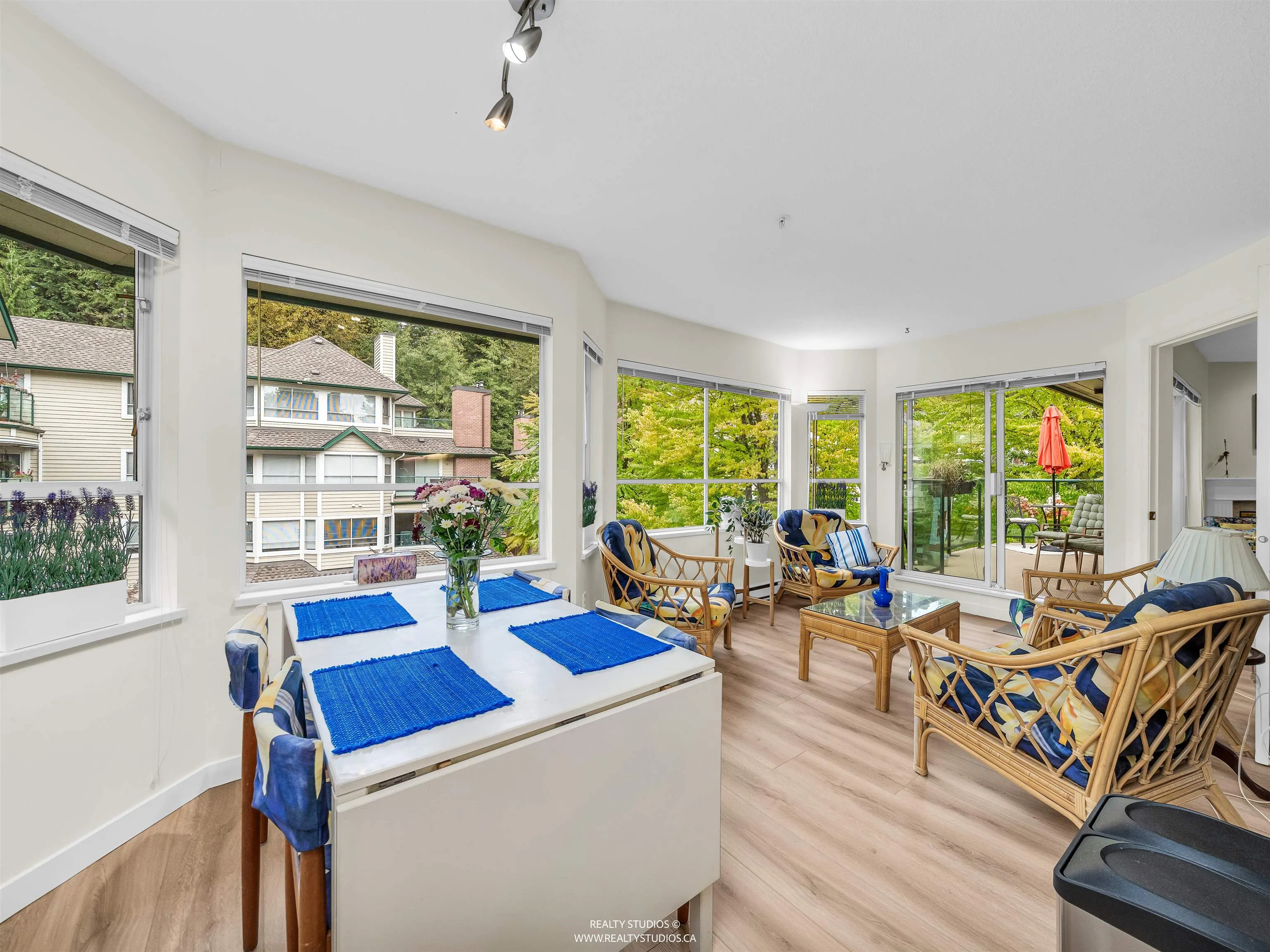 302 3670 Banff Court