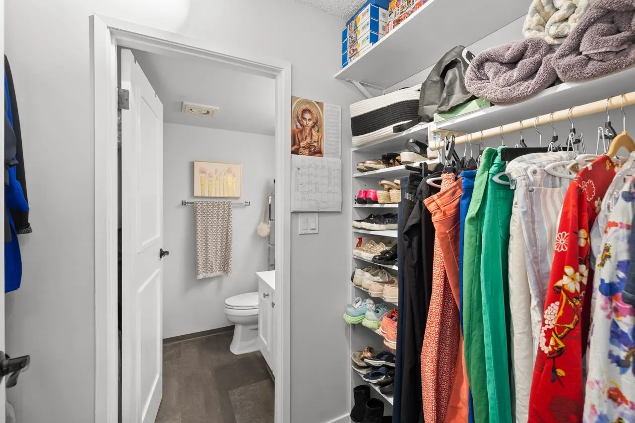 302 1355 Winter Street