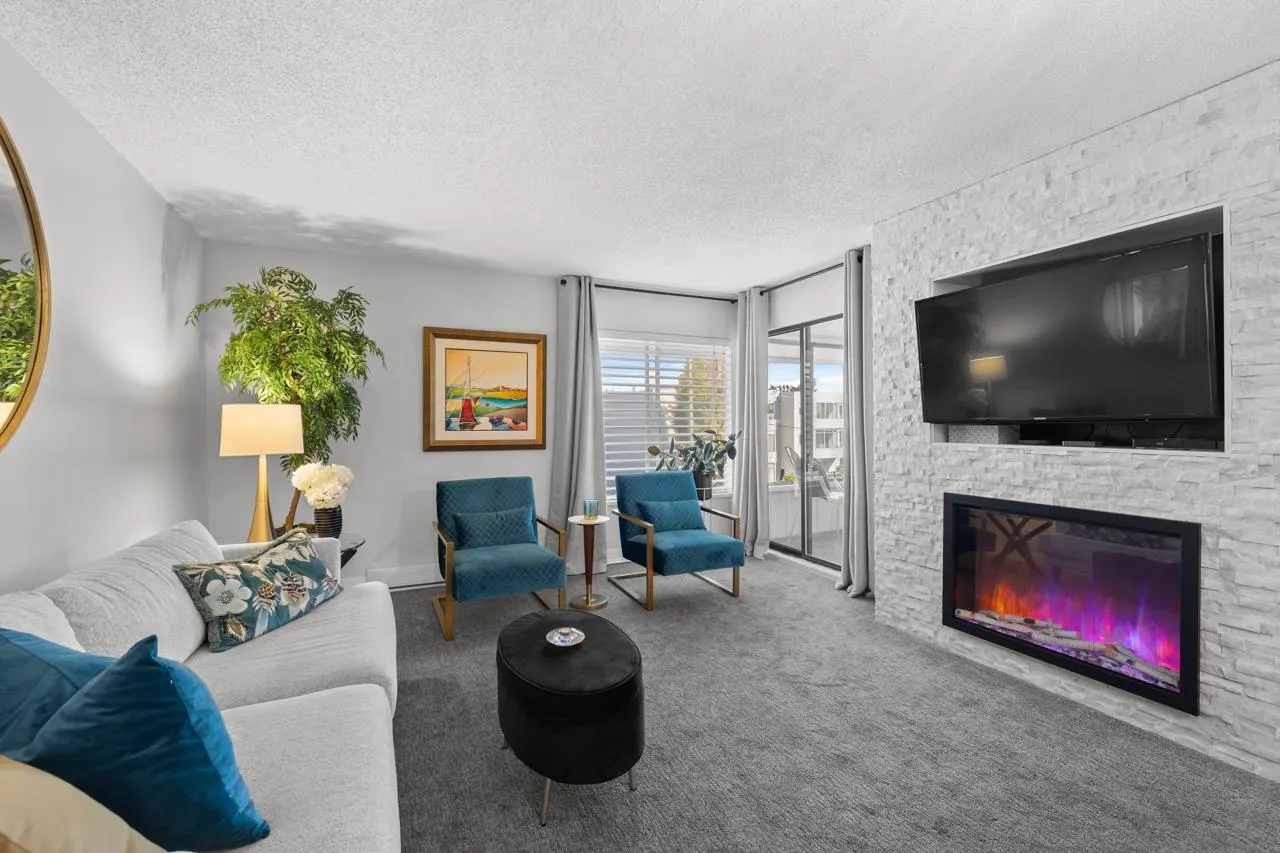 302 1355 Winter Street