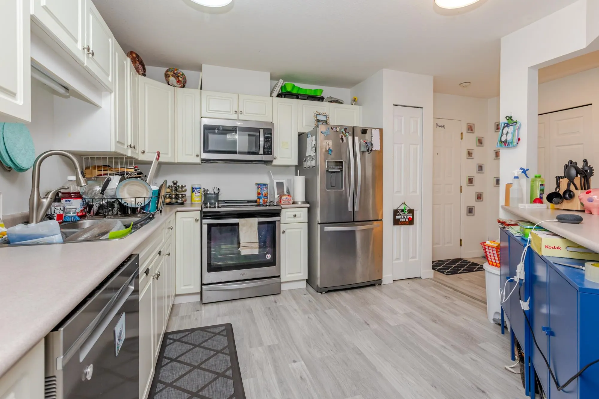 208 3176 Gladwin Road